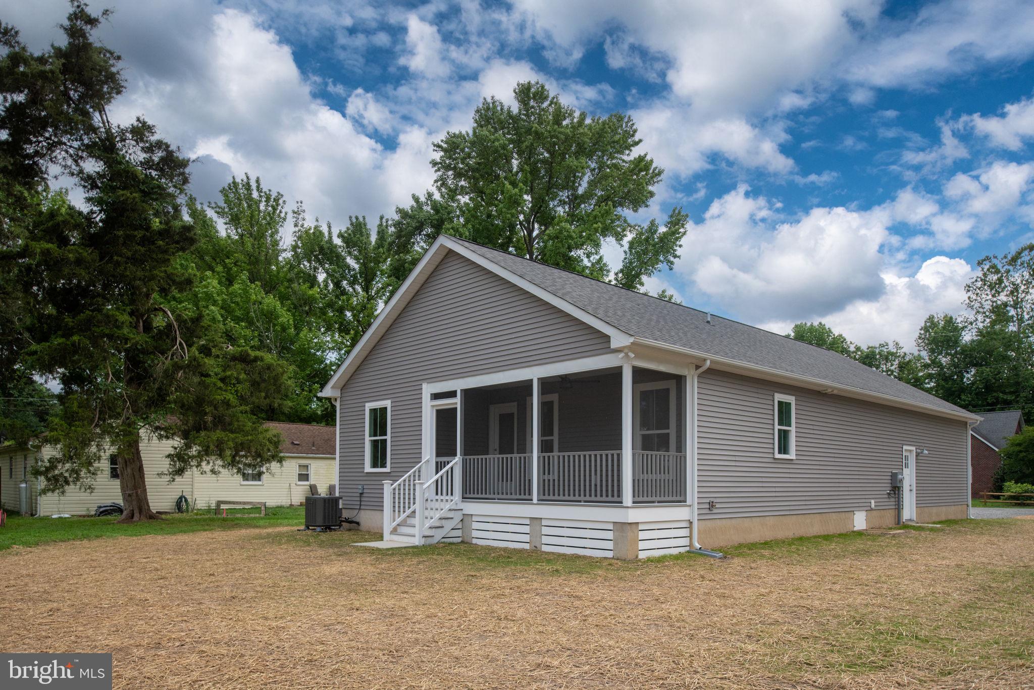 WESTMORELAND SHORES - Residential