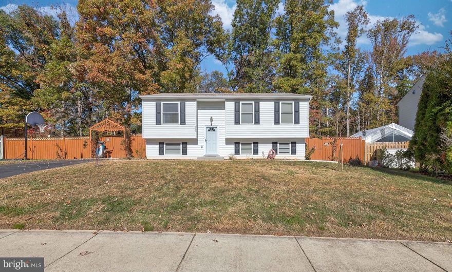 Beautiful and Cozy Single home family in Cherry Run. No HOA, w/ lots of updates: Updated kitchen (2019) w/ new back-splash, new deck & patio, new sliding door, 2 new sheds, new fence (2019). Kitchen with Cherry Cabinets and Granite counters (2019).  Fully finished, walk-out basement w/ Rec-room. In a quiet and peaceful cul-de-sac, It's backed to the trees. Great for commuters, minutes from Fairfax County Parkway and VRE. Don't miss this one.