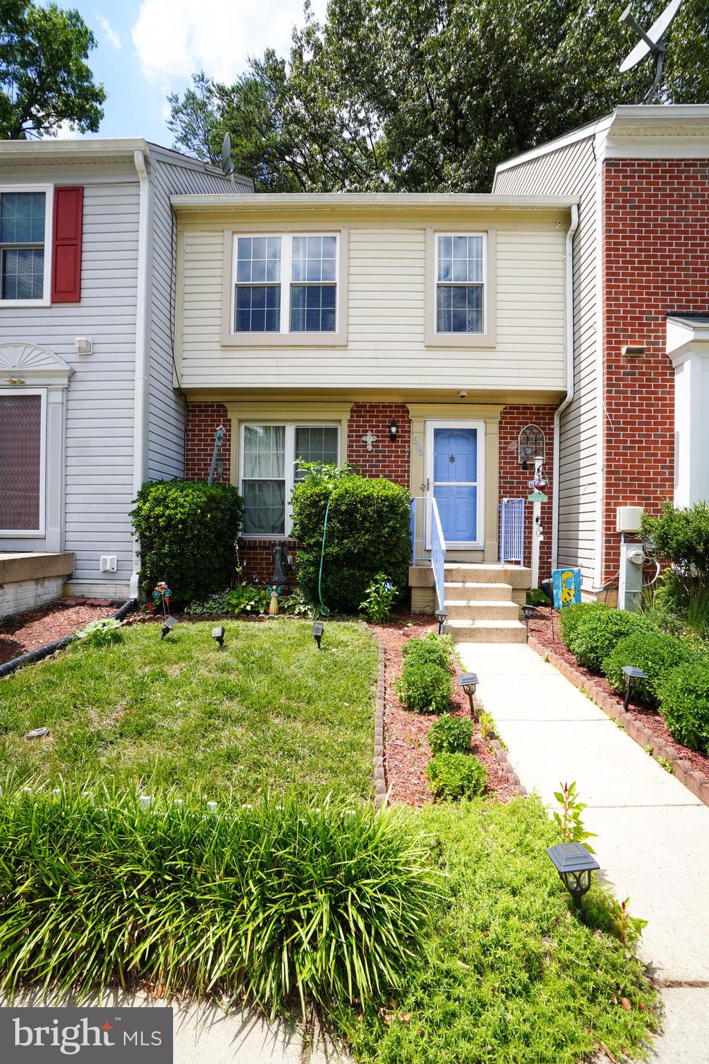 606 LIONS GATE LANE