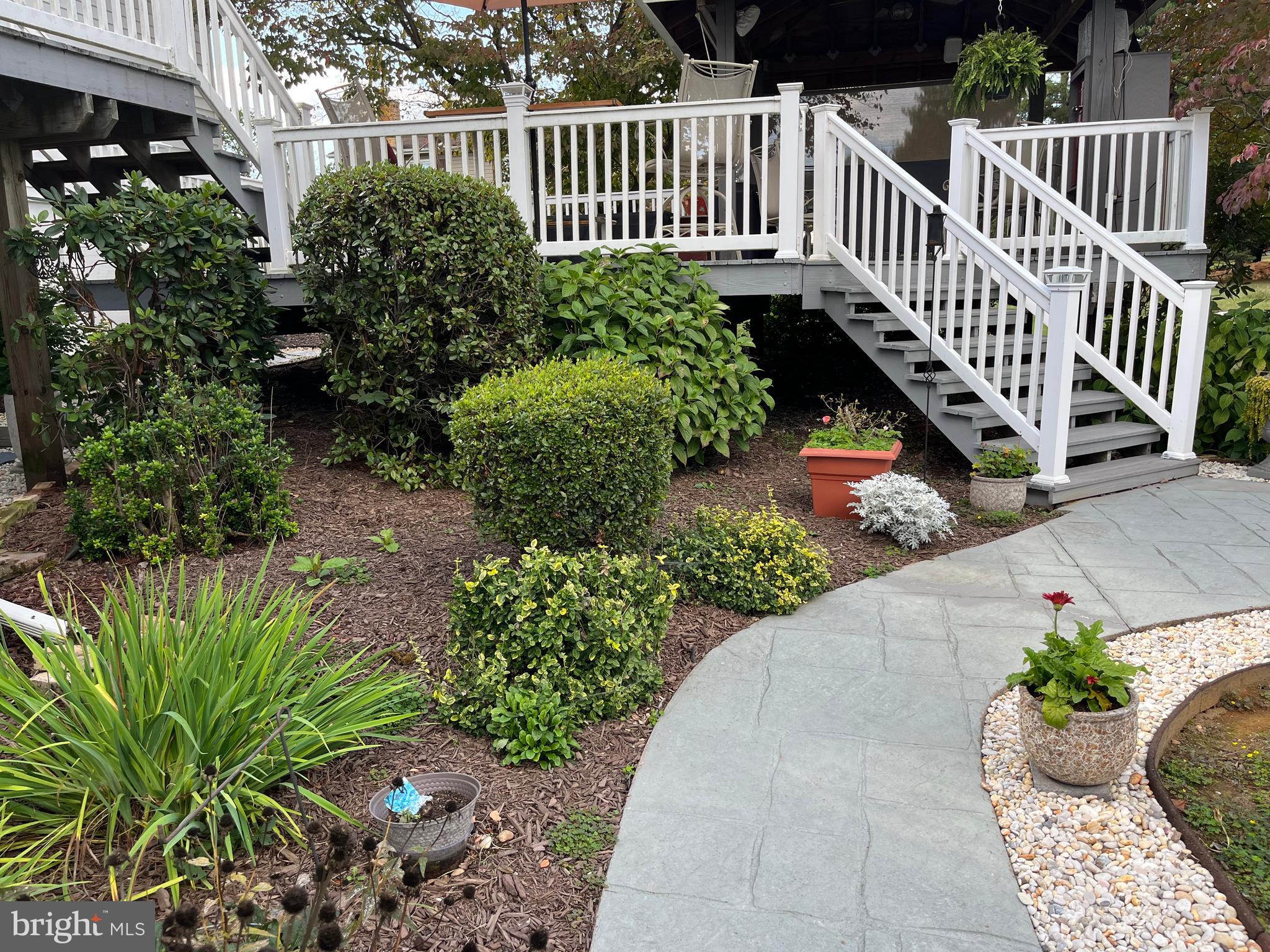 LONDONTOWNE - Residential