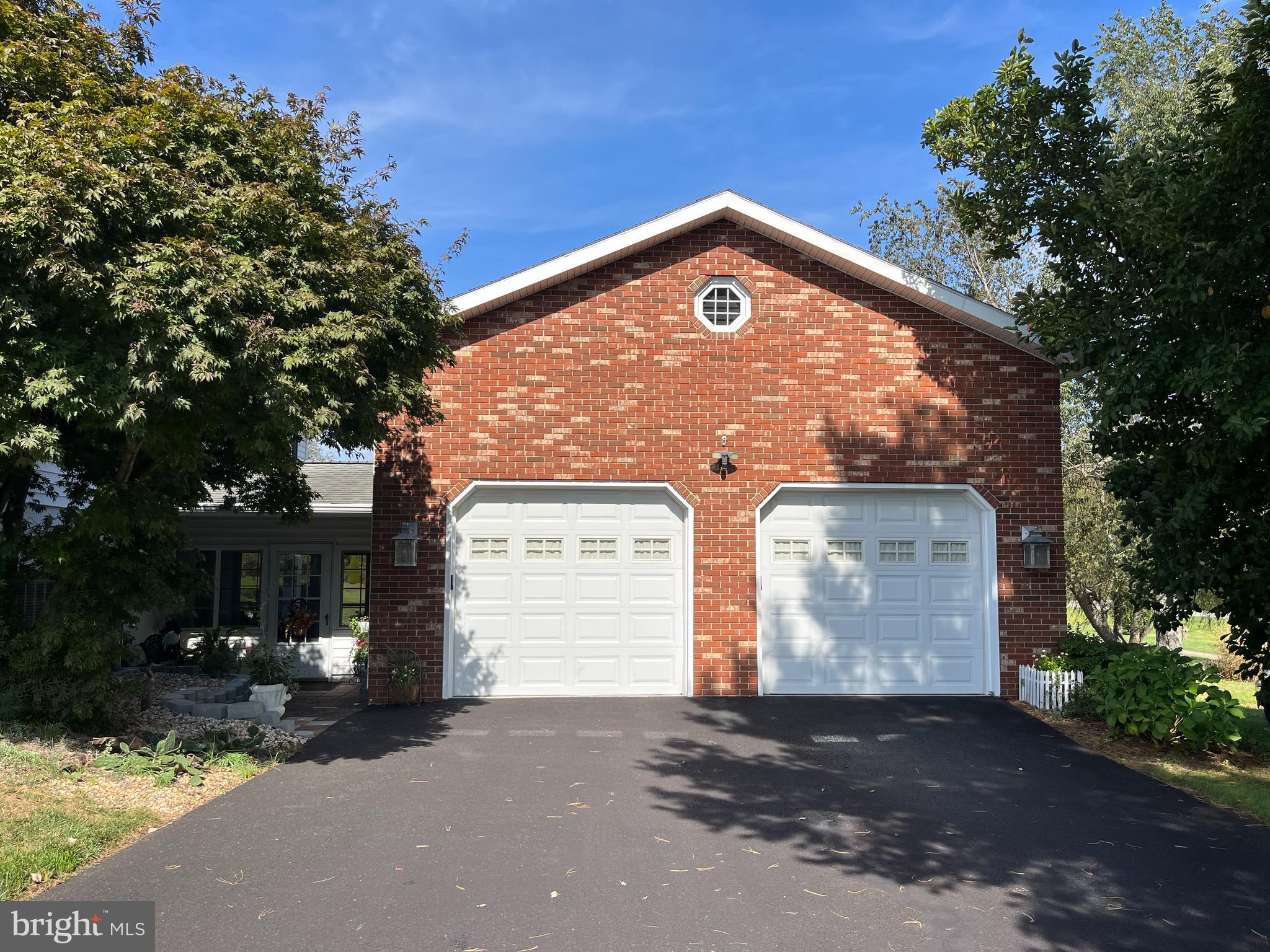 LONDONTOWNE - Residential