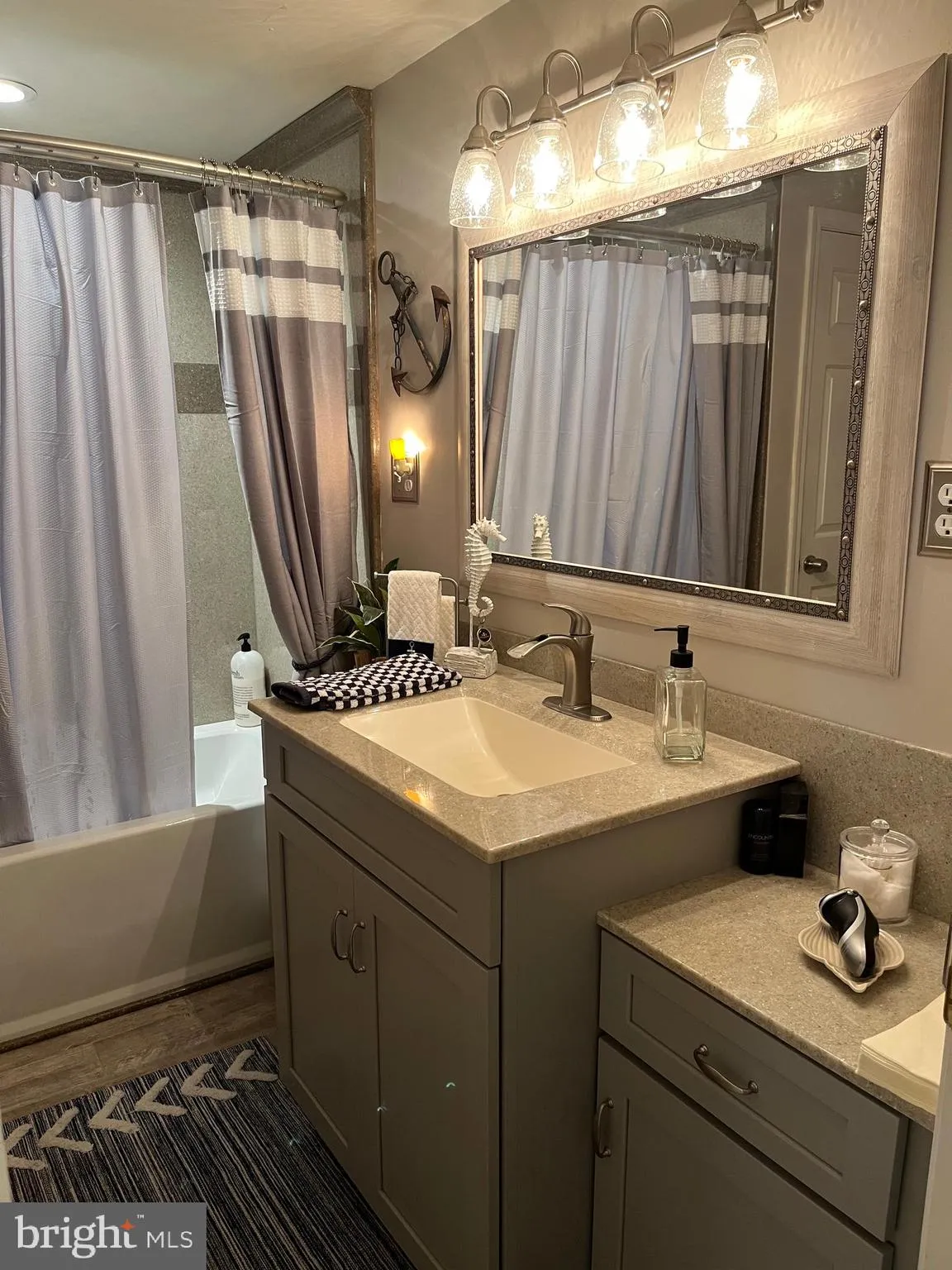 Hagerstown, Maryland 21740, United States, 4 Bedrooms Bedrooms, ,2 BathroomsBathrooms,Residential,Coming Soon,221214