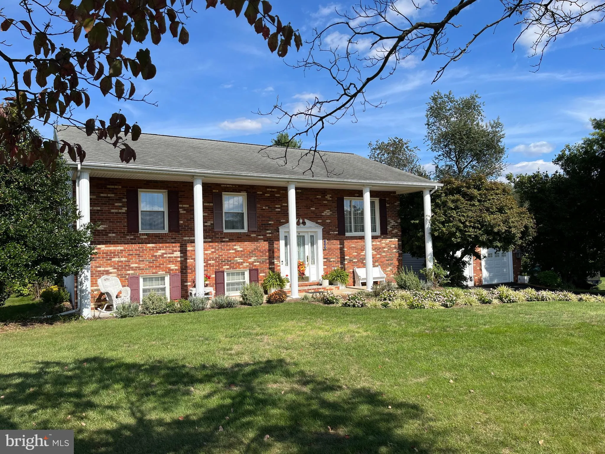 Hagerstown, Maryland 21740, United States, 4 Bedrooms Bedrooms, ,2 BathroomsBathrooms,Residential,Coming Soon,221214