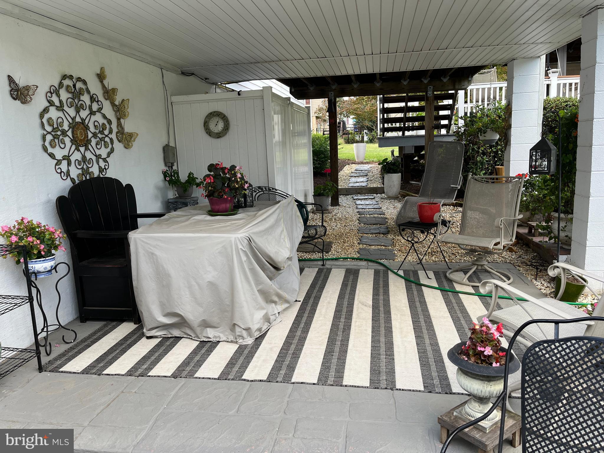 LONDONTOWNE - Residential