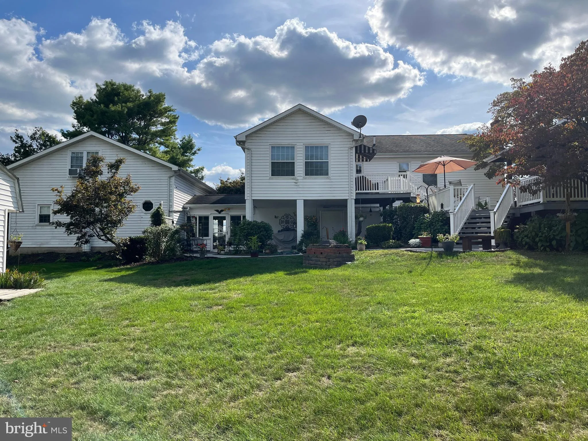 Hagerstown, Maryland 21740, United States, 4 Bedrooms Bedrooms, ,2 BathroomsBathrooms,Residential,Coming Soon,221214