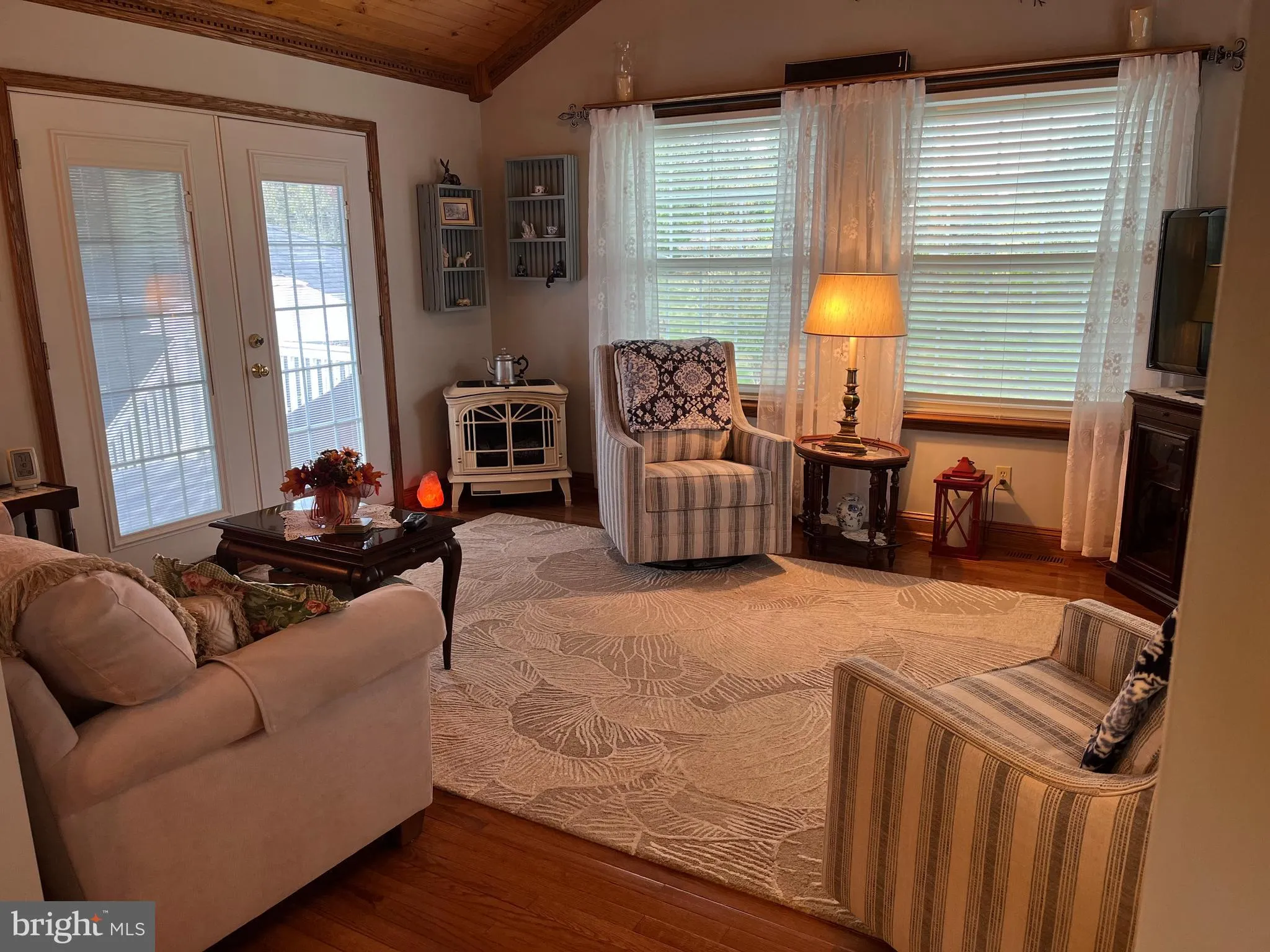 Hagerstown, Maryland 21740, United States, 4 Bedrooms Bedrooms, ,2 BathroomsBathrooms,Residential,Coming Soon,221214