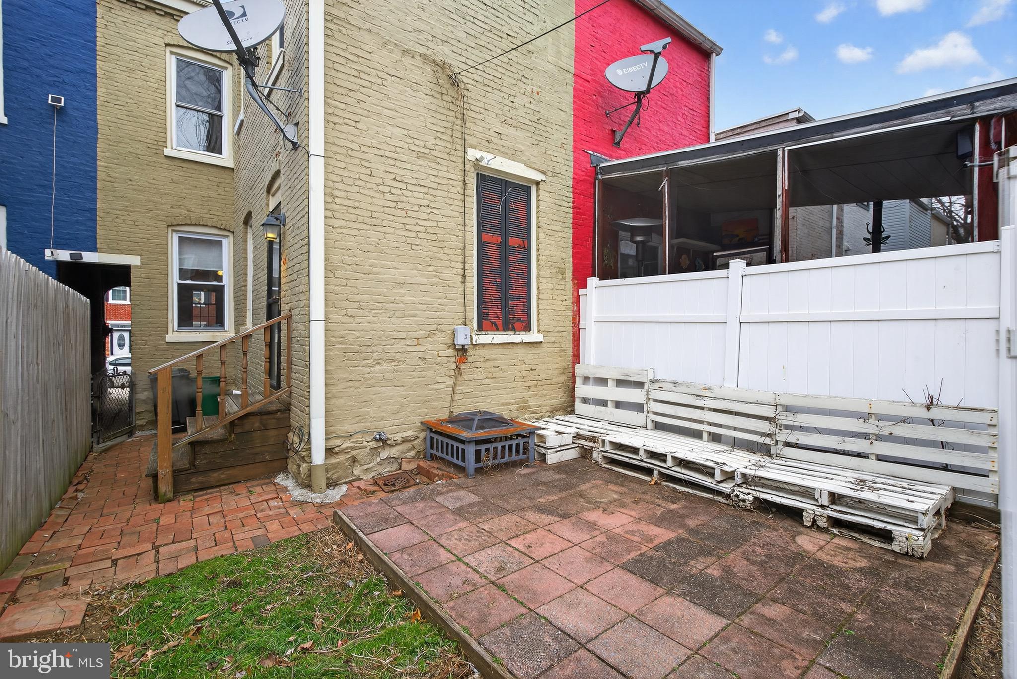 LANCASTER - Residential