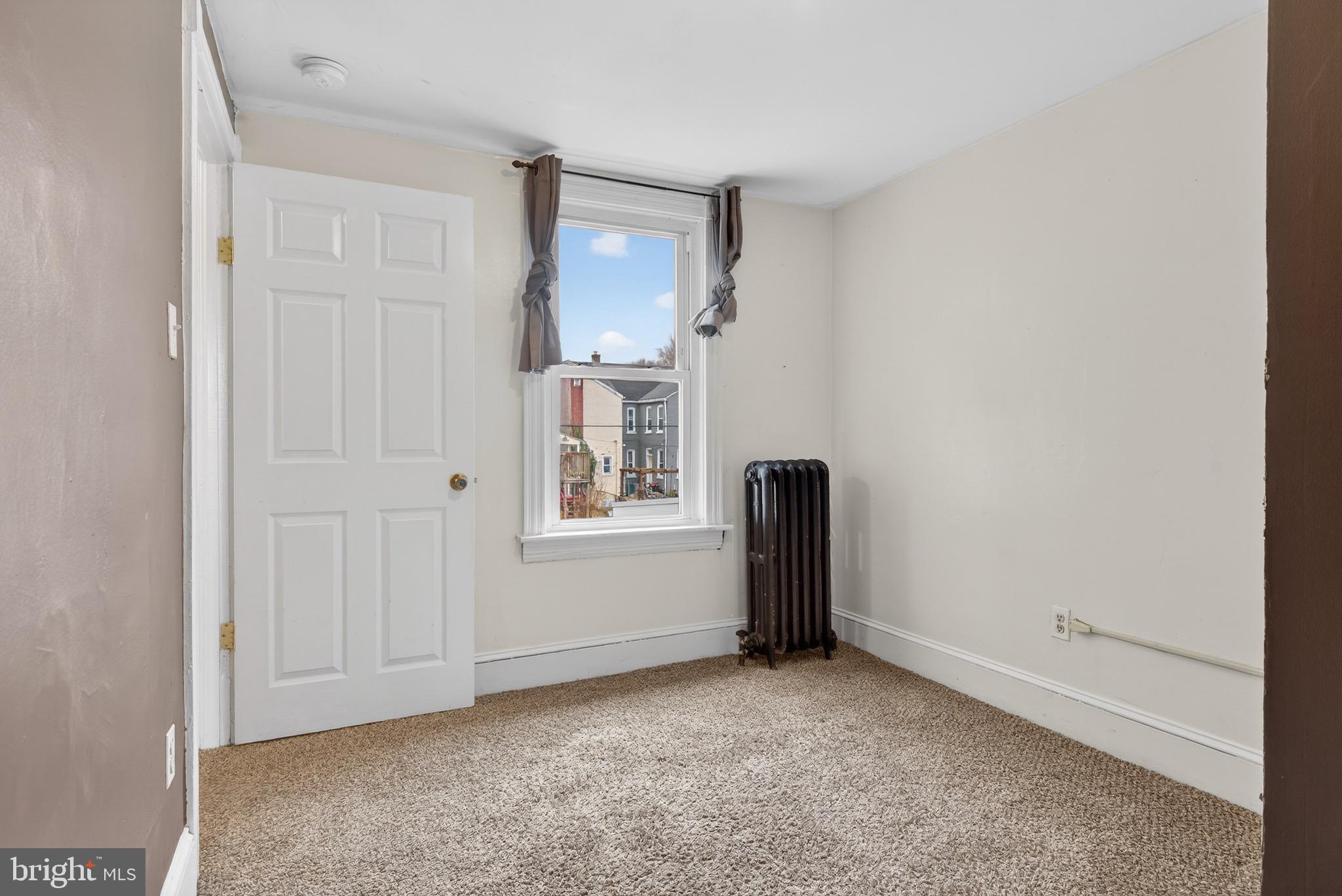 LANCASTER - Residential