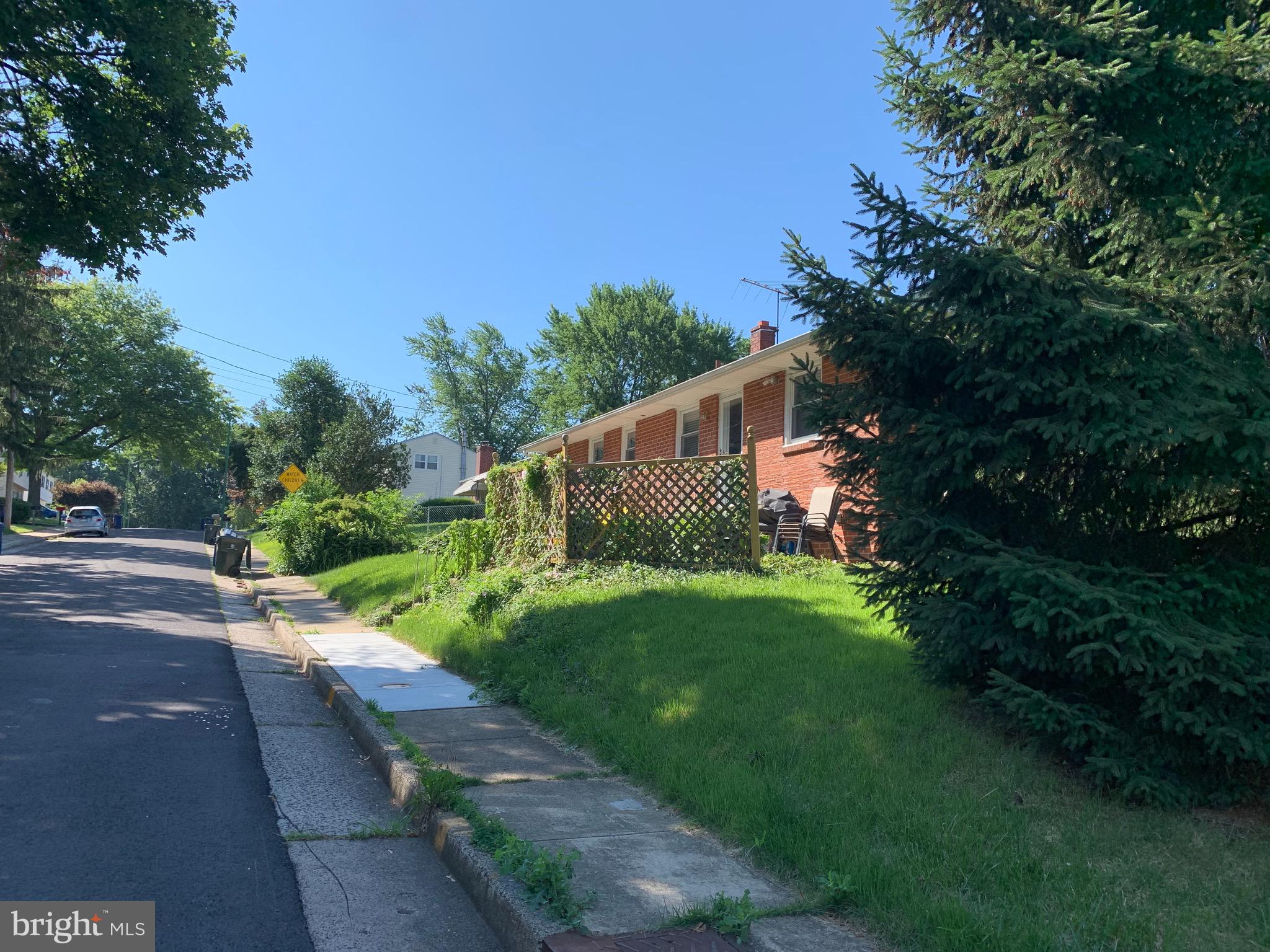 WILLOW MANOR - Residential