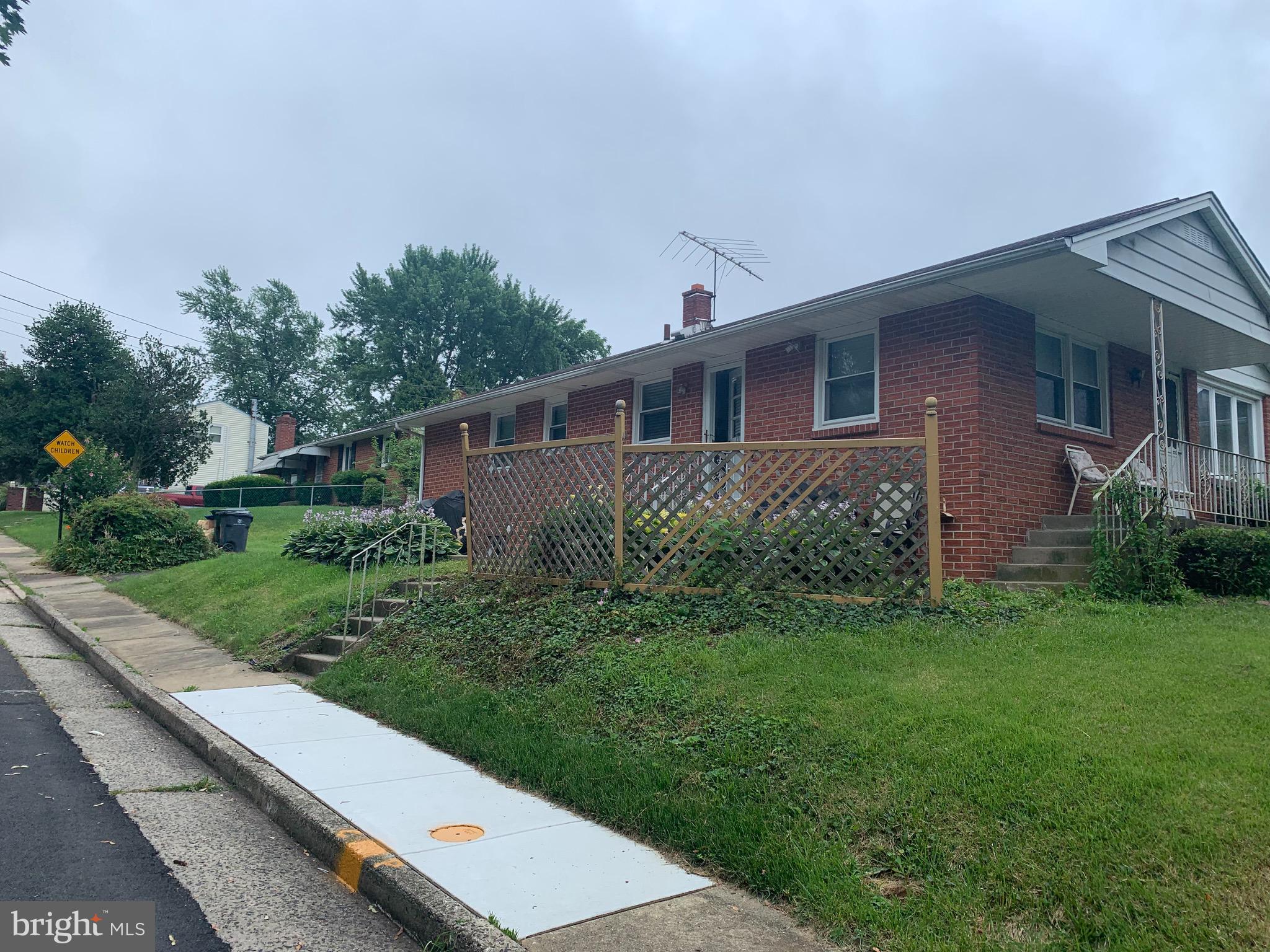 WILLOW MANOR - Residential