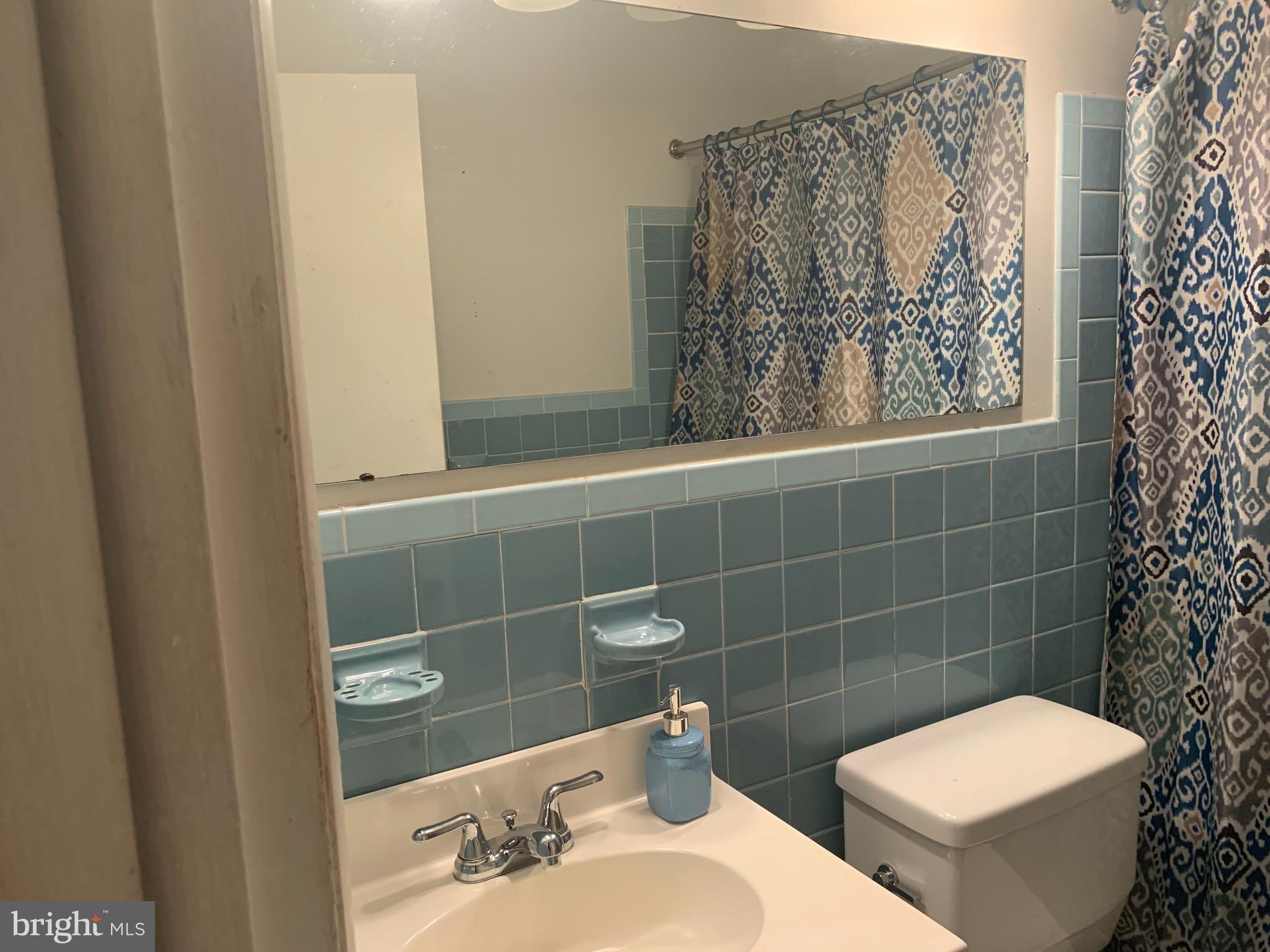 WILLOW MANOR - Residential