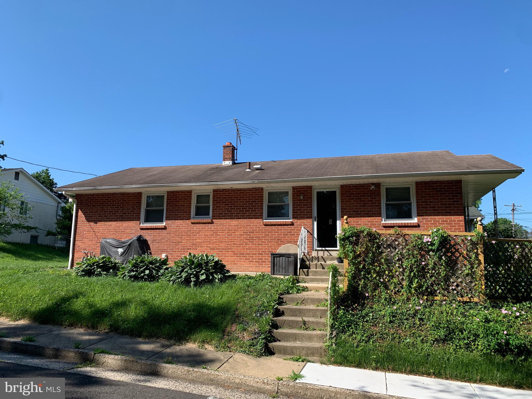 WILLOW MANOR - Residential