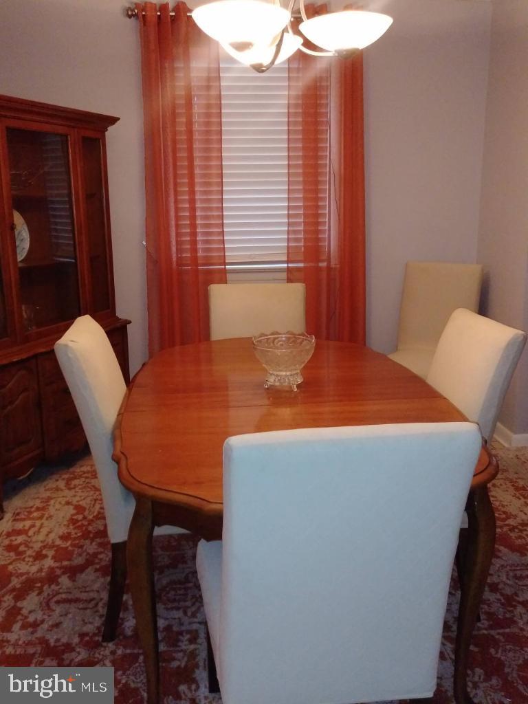 WILLOW MANOR - Residential