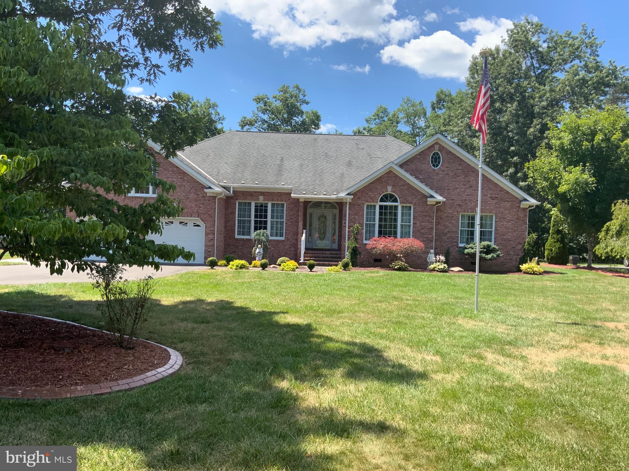 LAKEWOOD - Residential