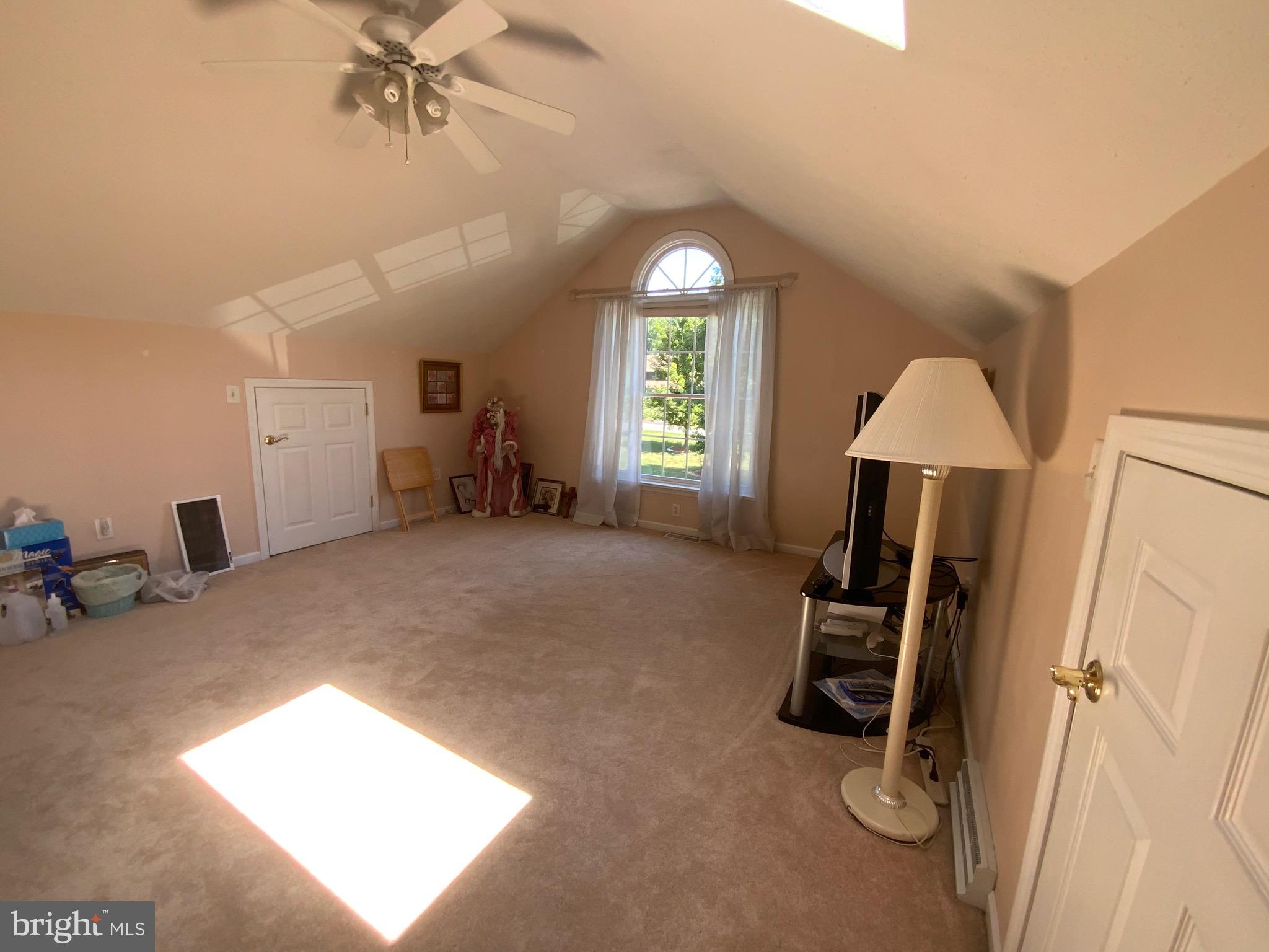 LAKEWOOD - Residential