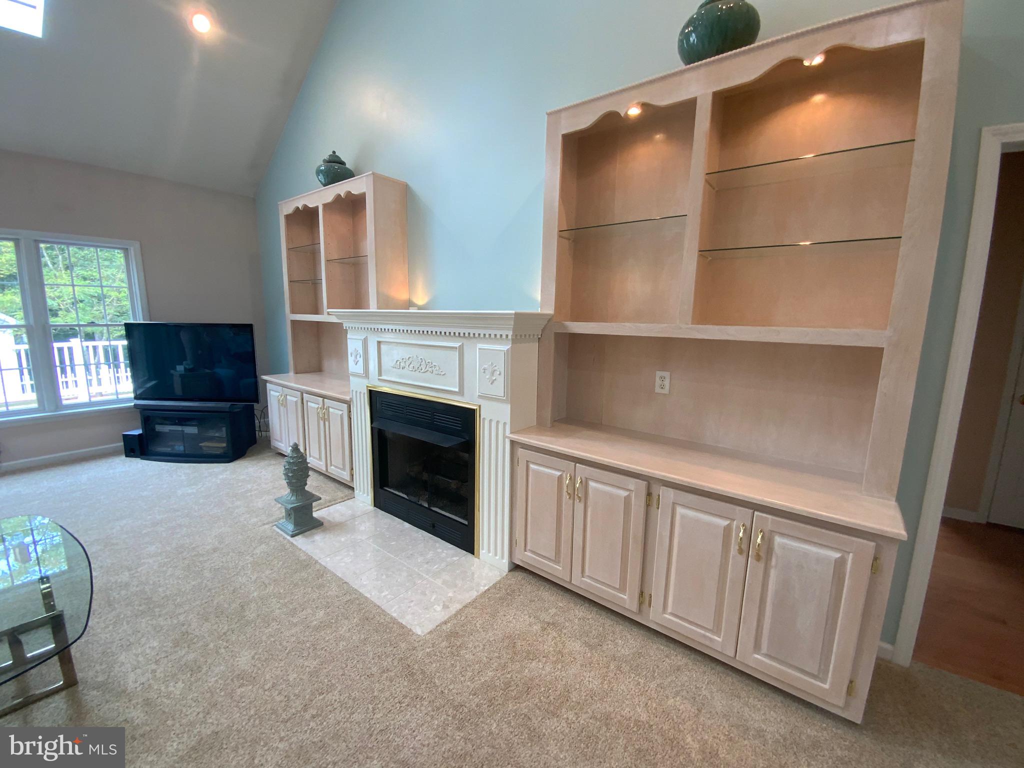 LAKEWOOD - Residential