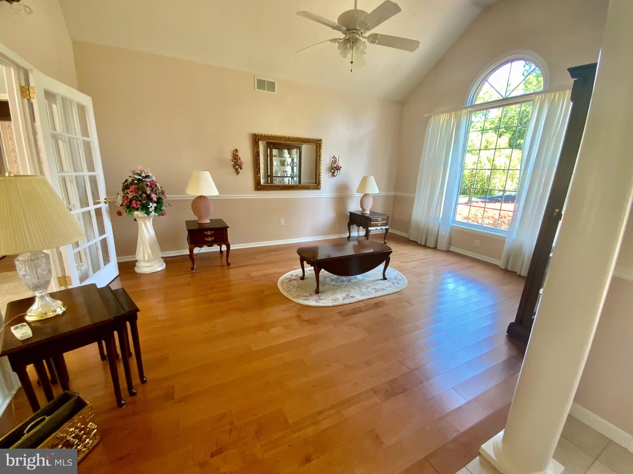 LAKEWOOD - Residential