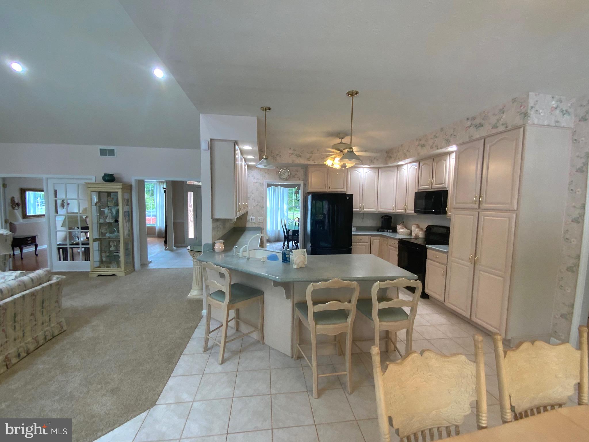 LAKEWOOD - Residential