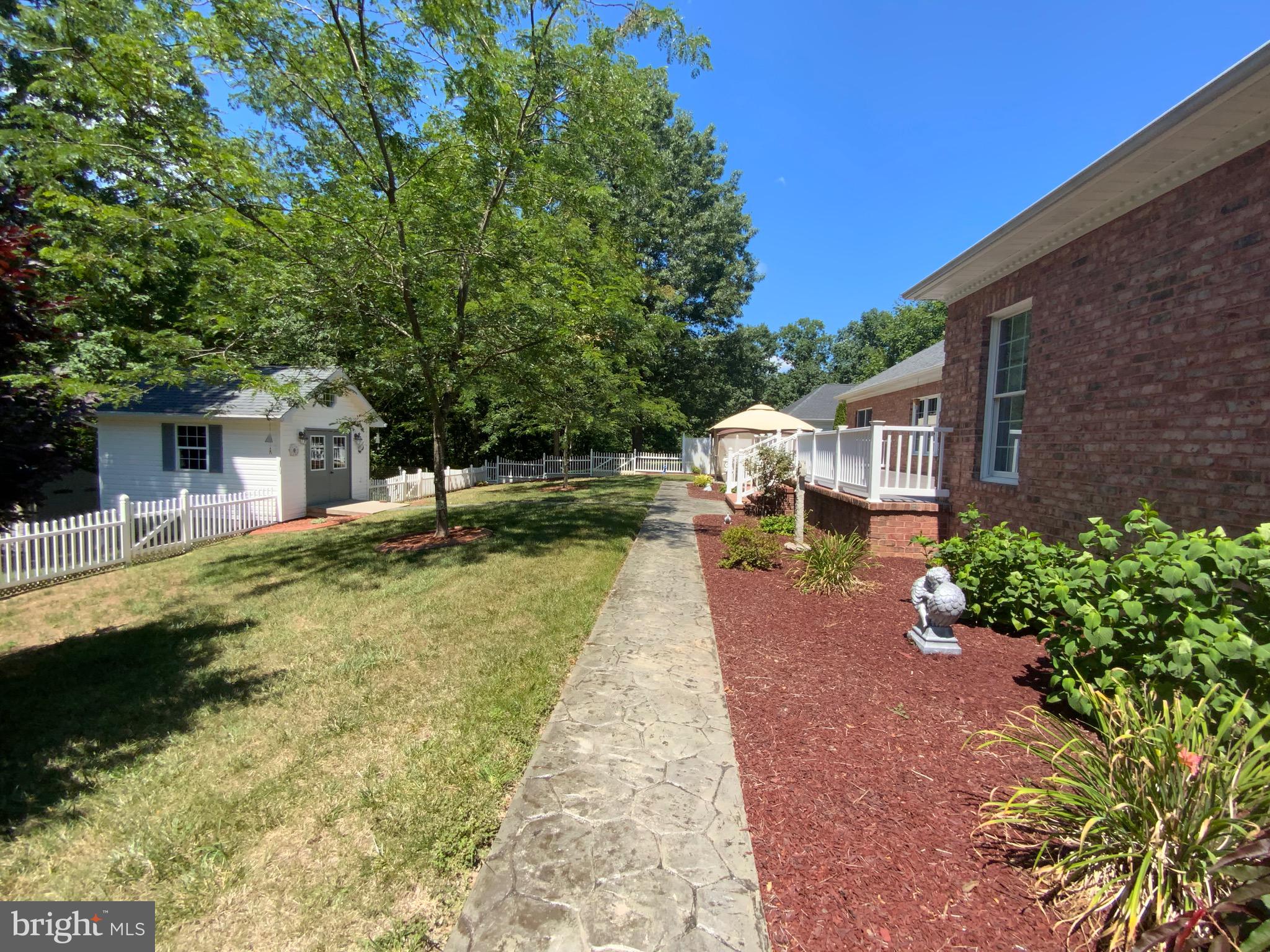 LAKEWOOD - Residential