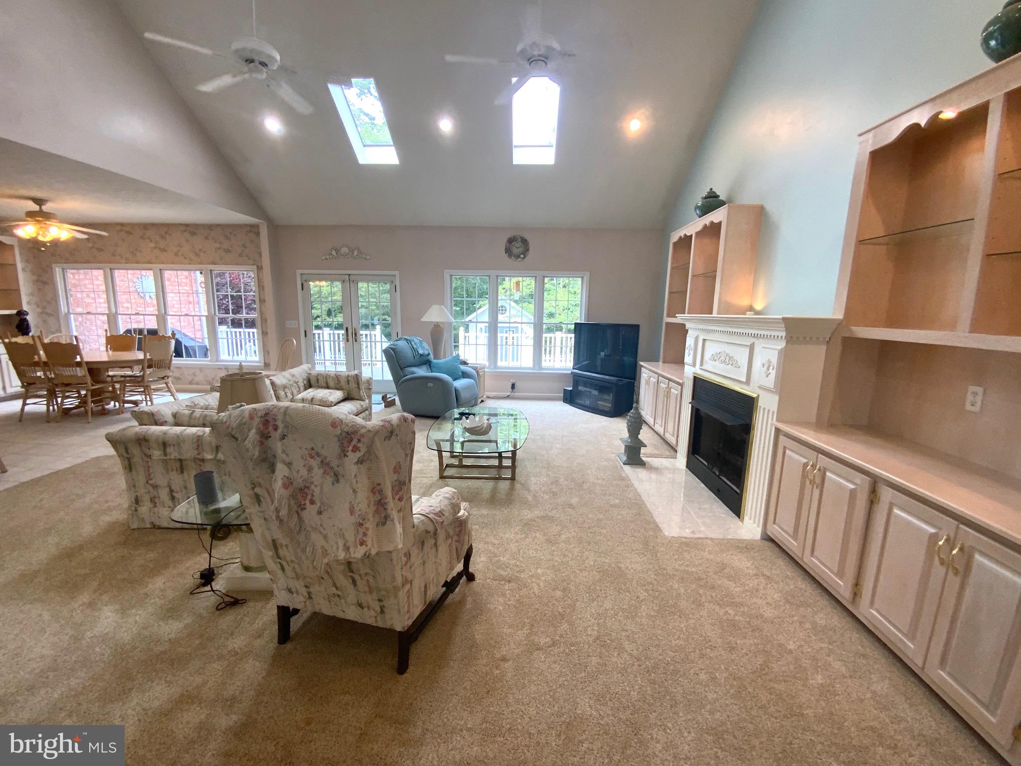 LAKEWOOD - Residential