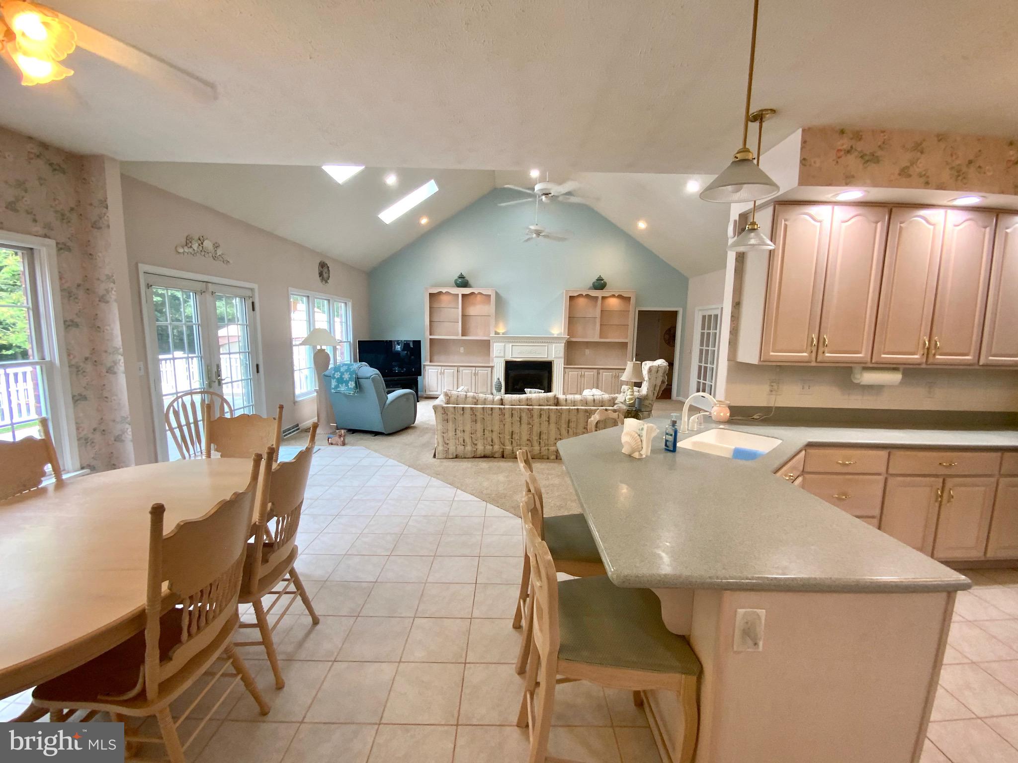 LAKEWOOD - Residential