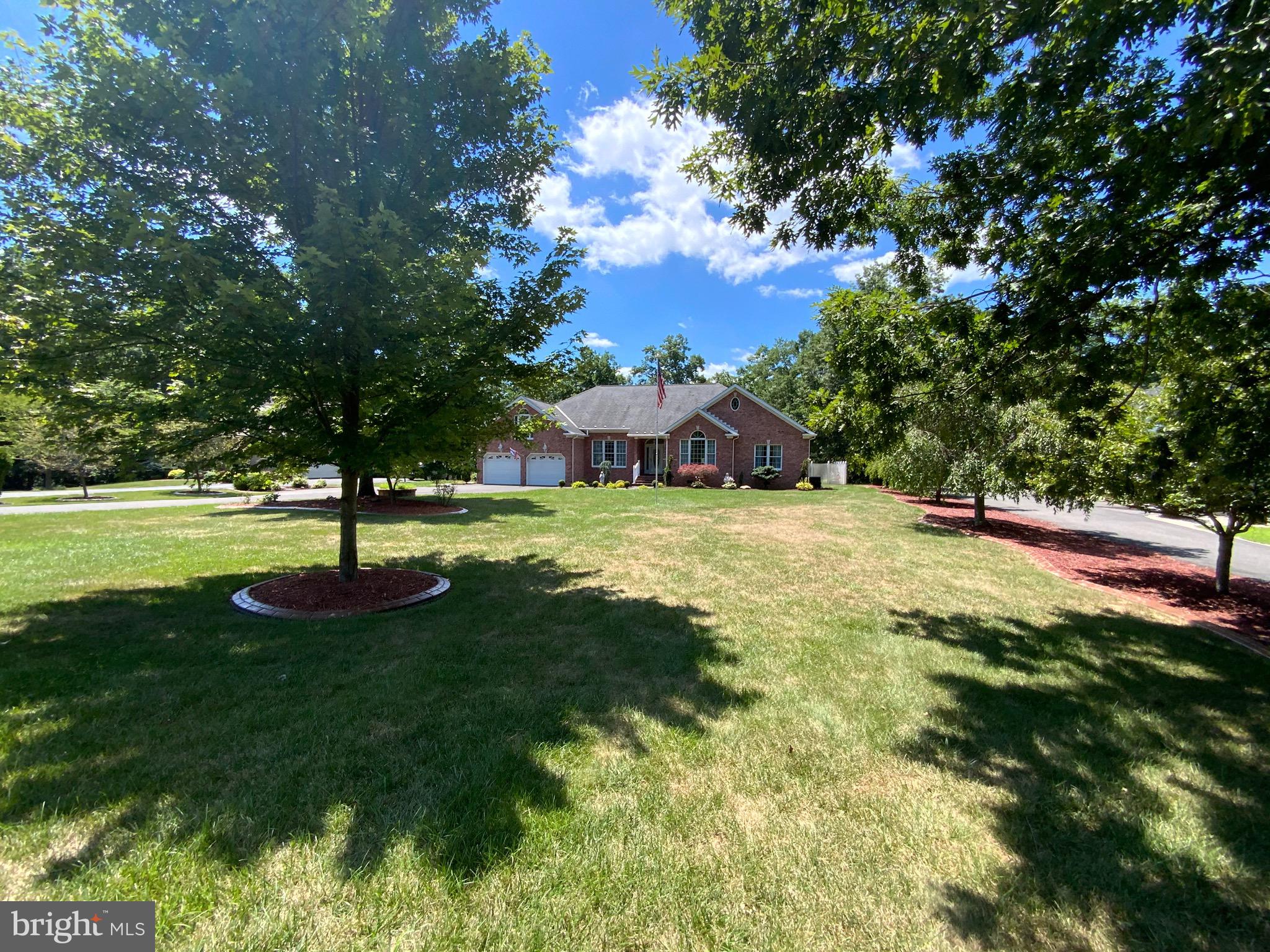 LAKEWOOD - Residential