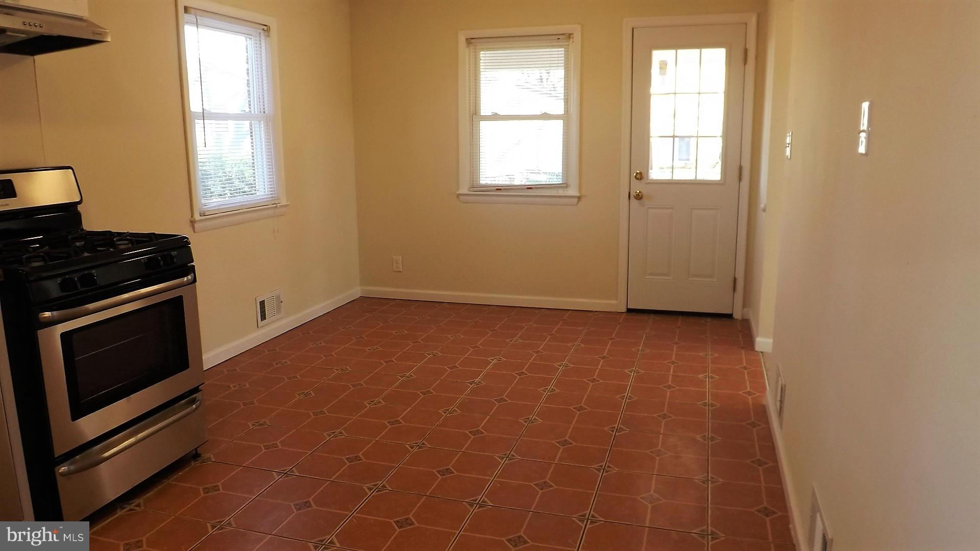 WEST LANHAM - Residential