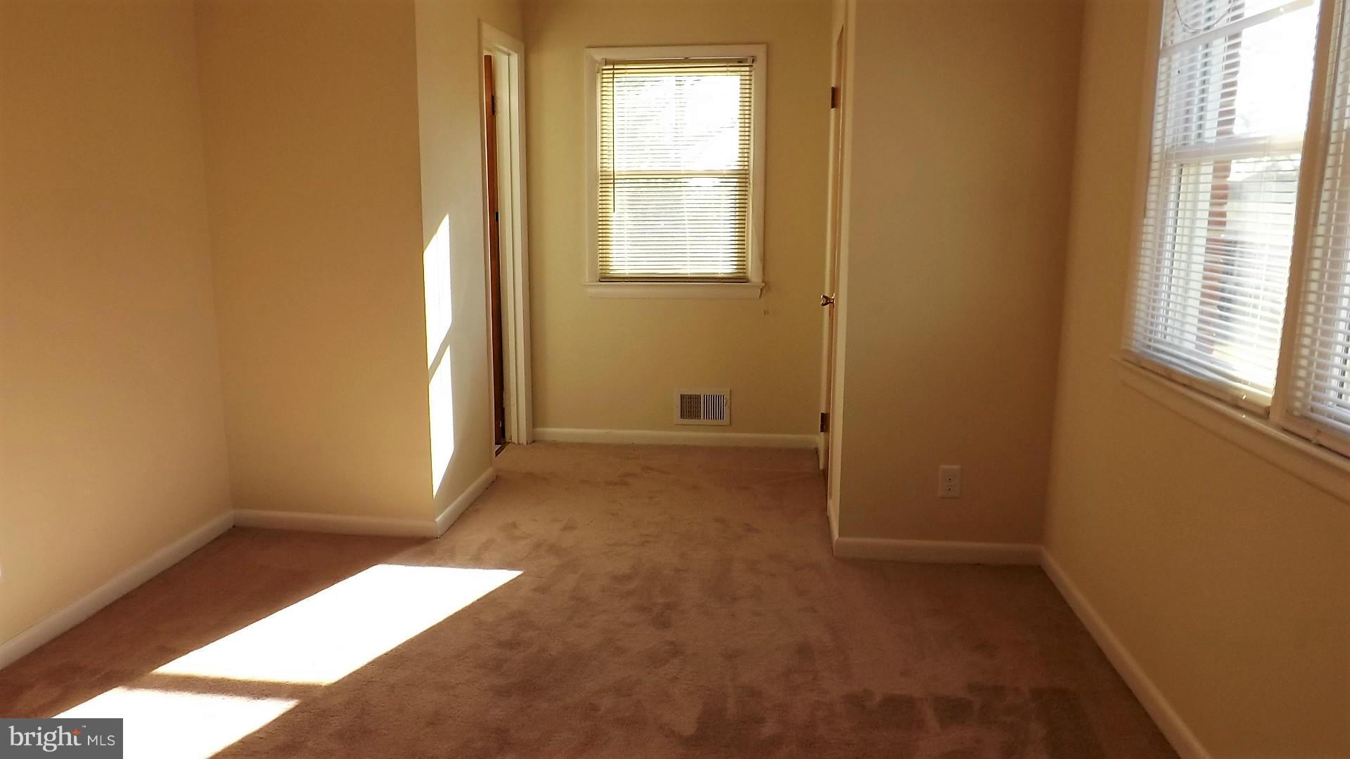 WEST LANHAM - Residential