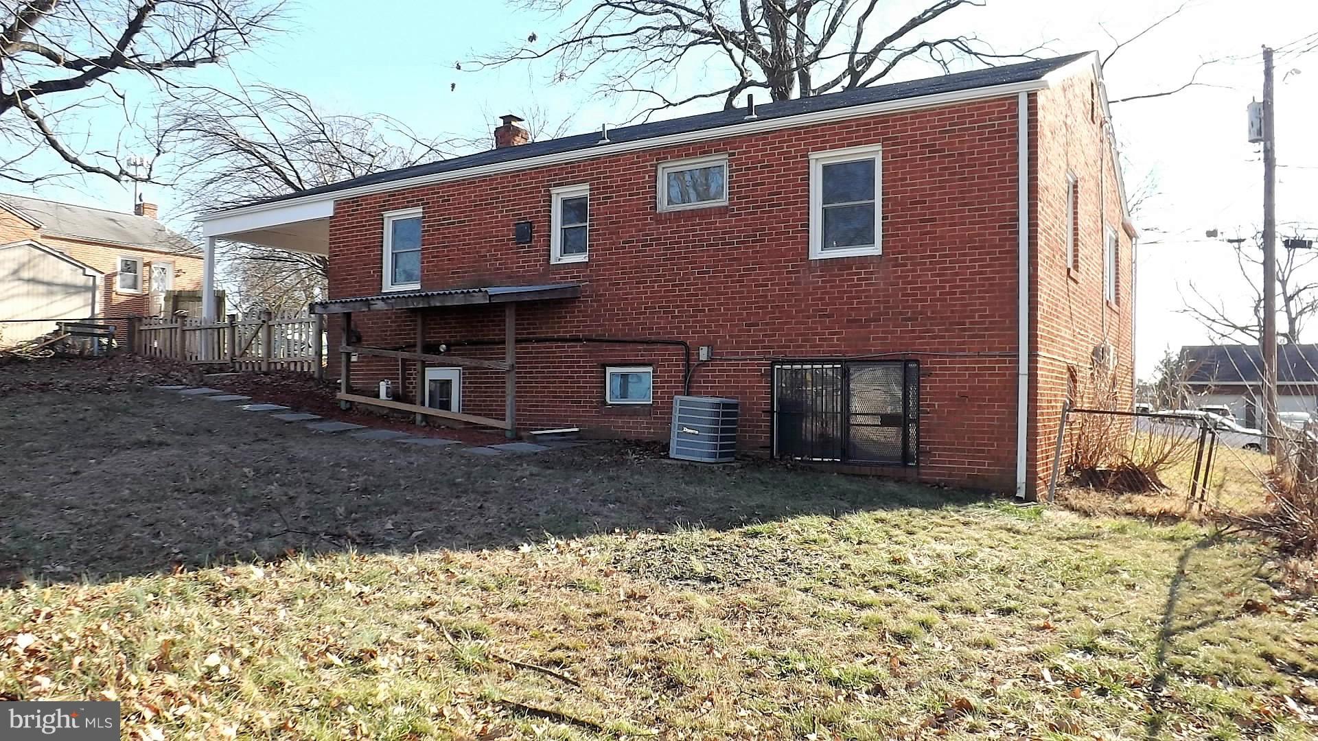 WEST LANHAM - Residential