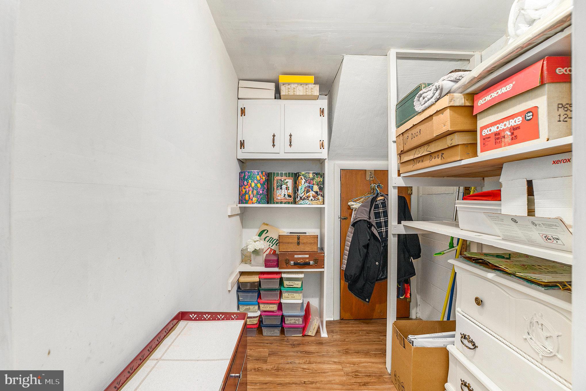 ROXBOROUGH - Residential