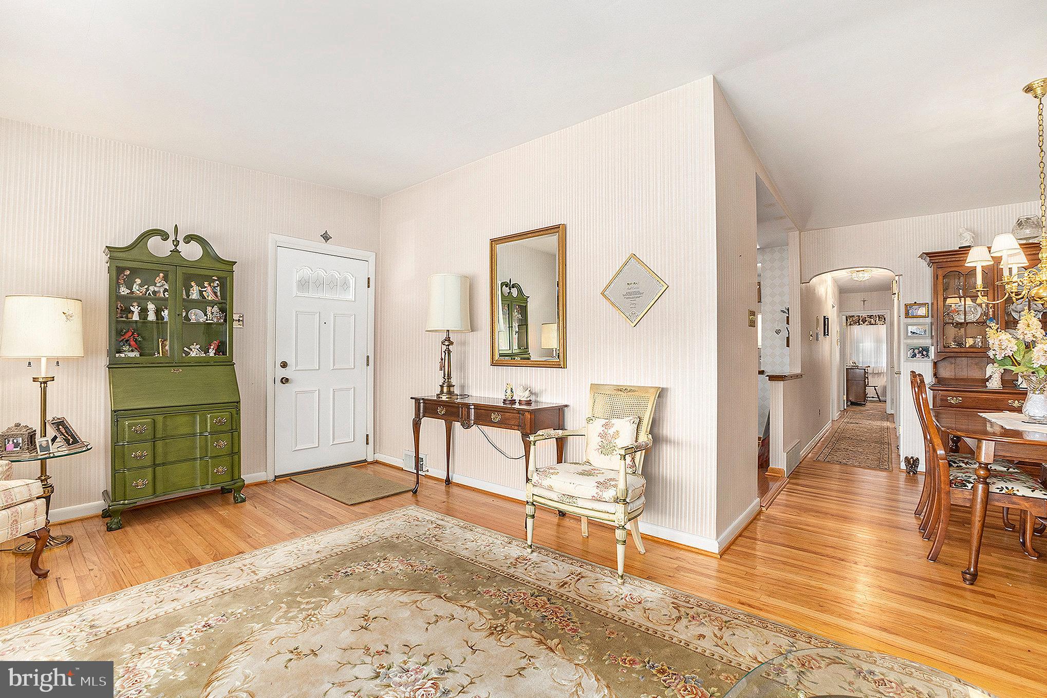 ROXBOROUGH - Residential