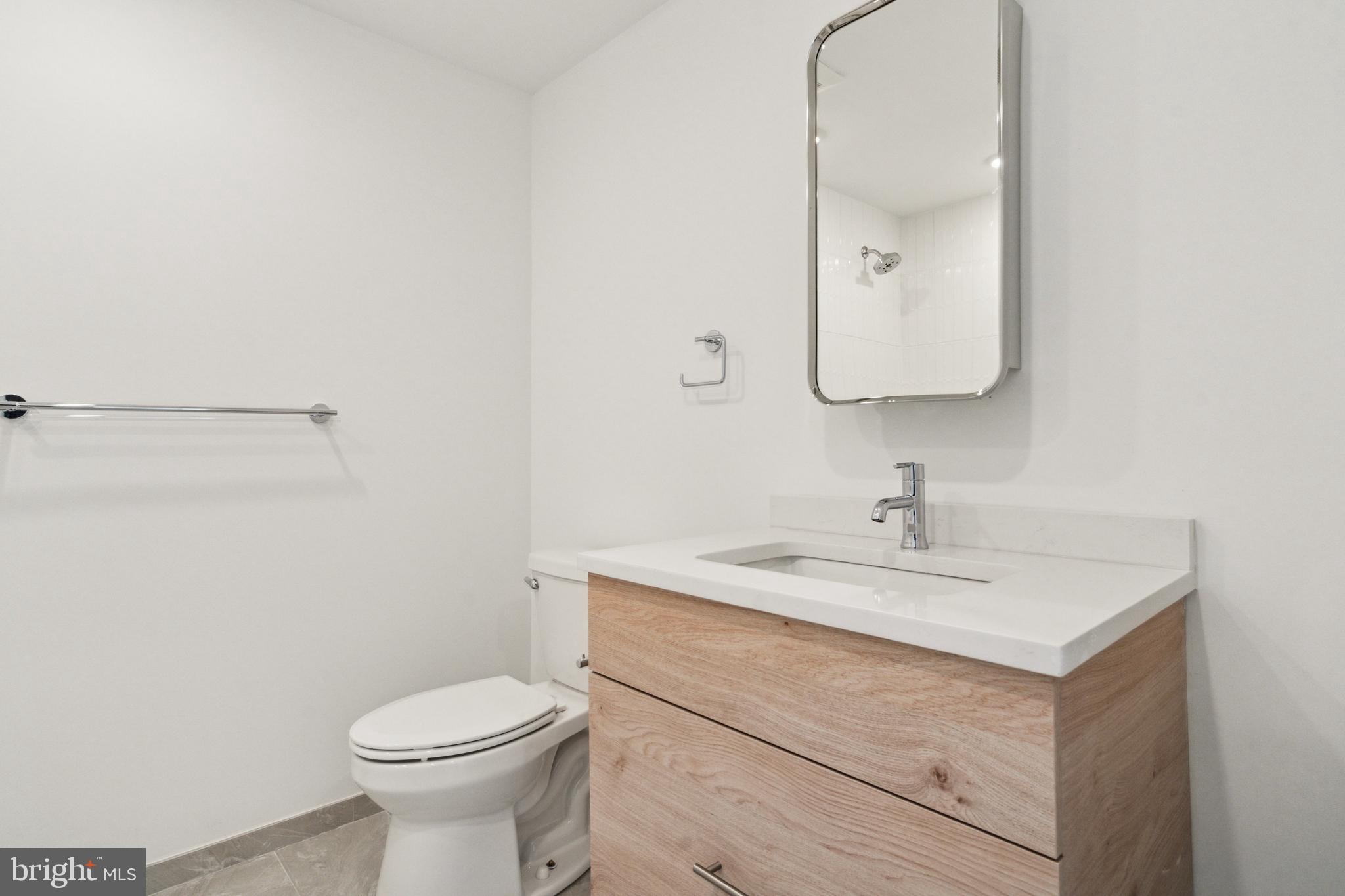 922 N BROAD STREET STUDIO - 3RD FL