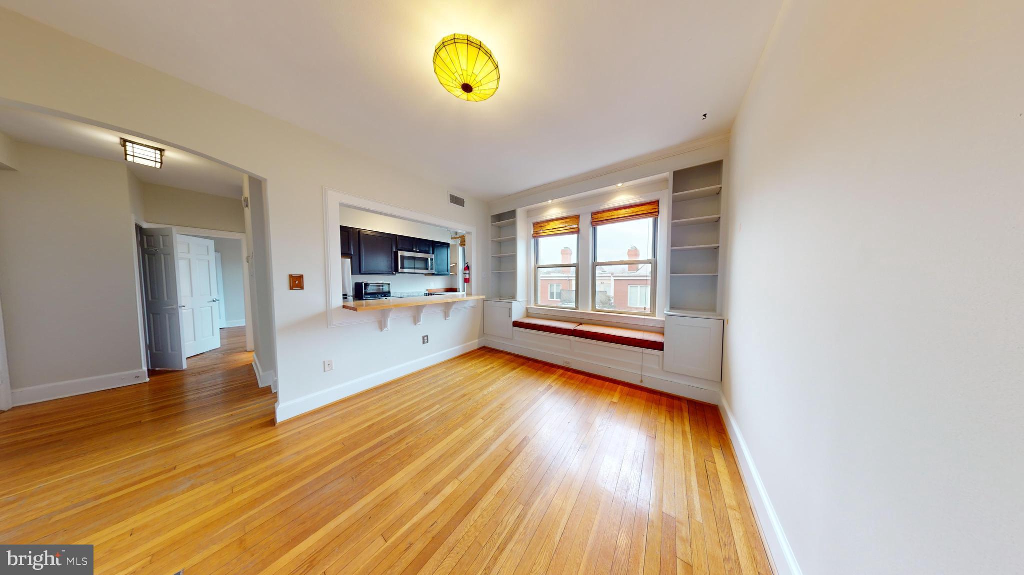 18 9TH STREET NE 405