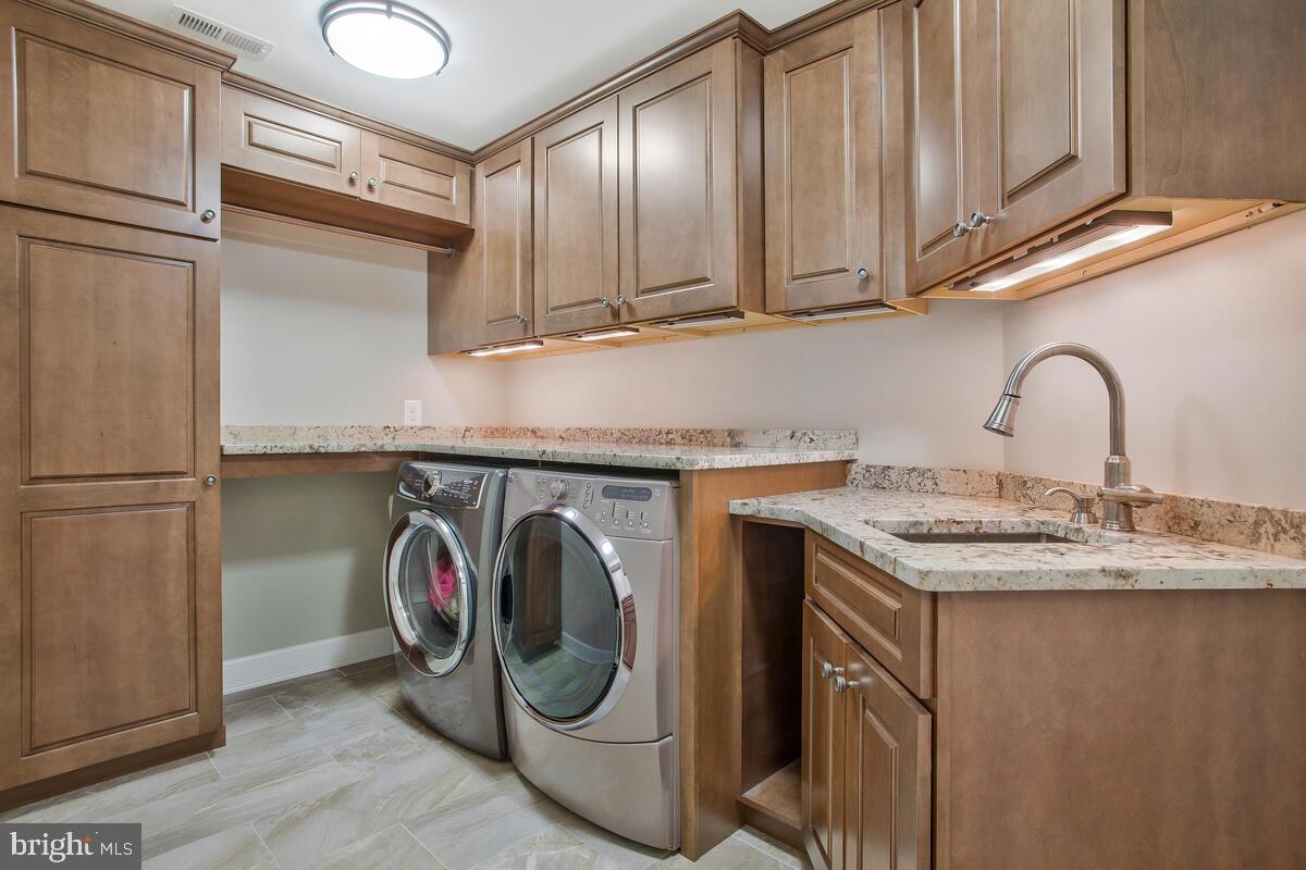 COVENANT CREEK - Residential