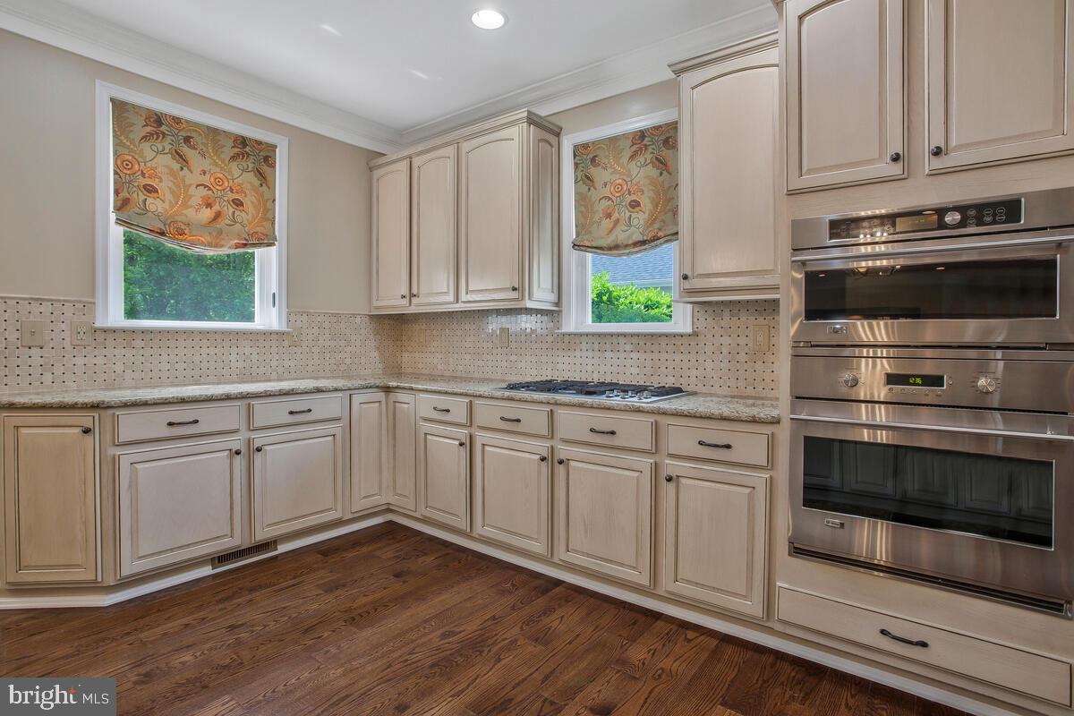 COVENANT CREEK - Residential