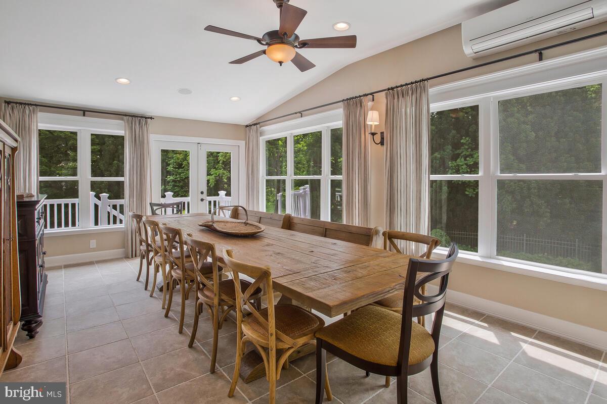 COVENANT CREEK - Residential