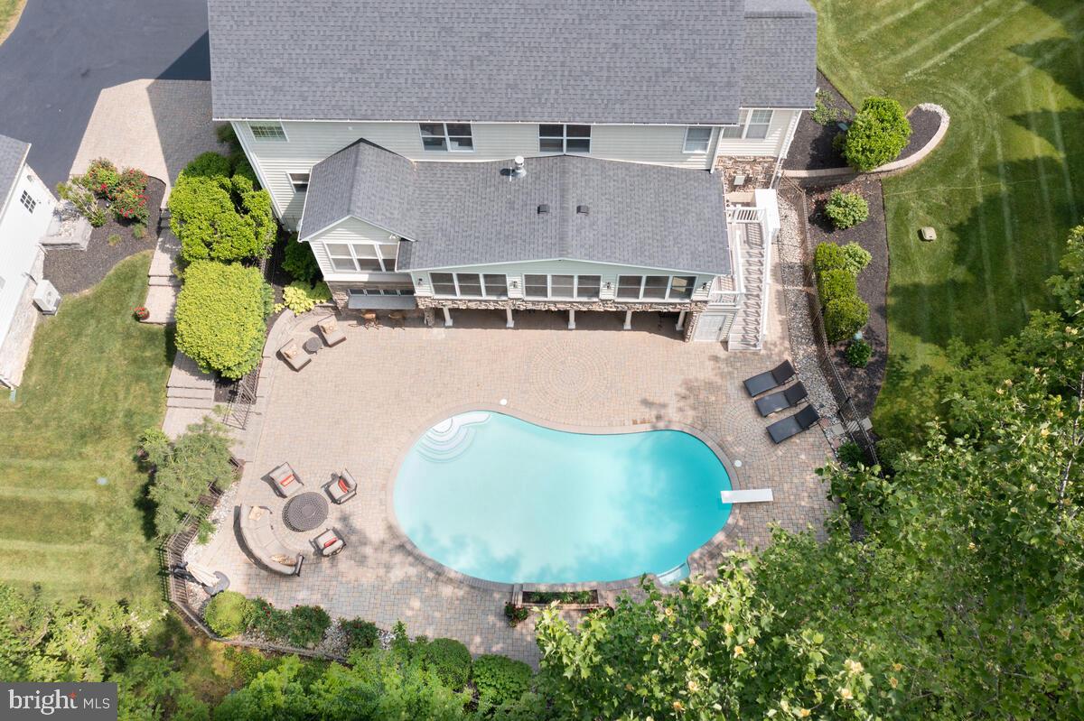 COVENANT CREEK - Residential