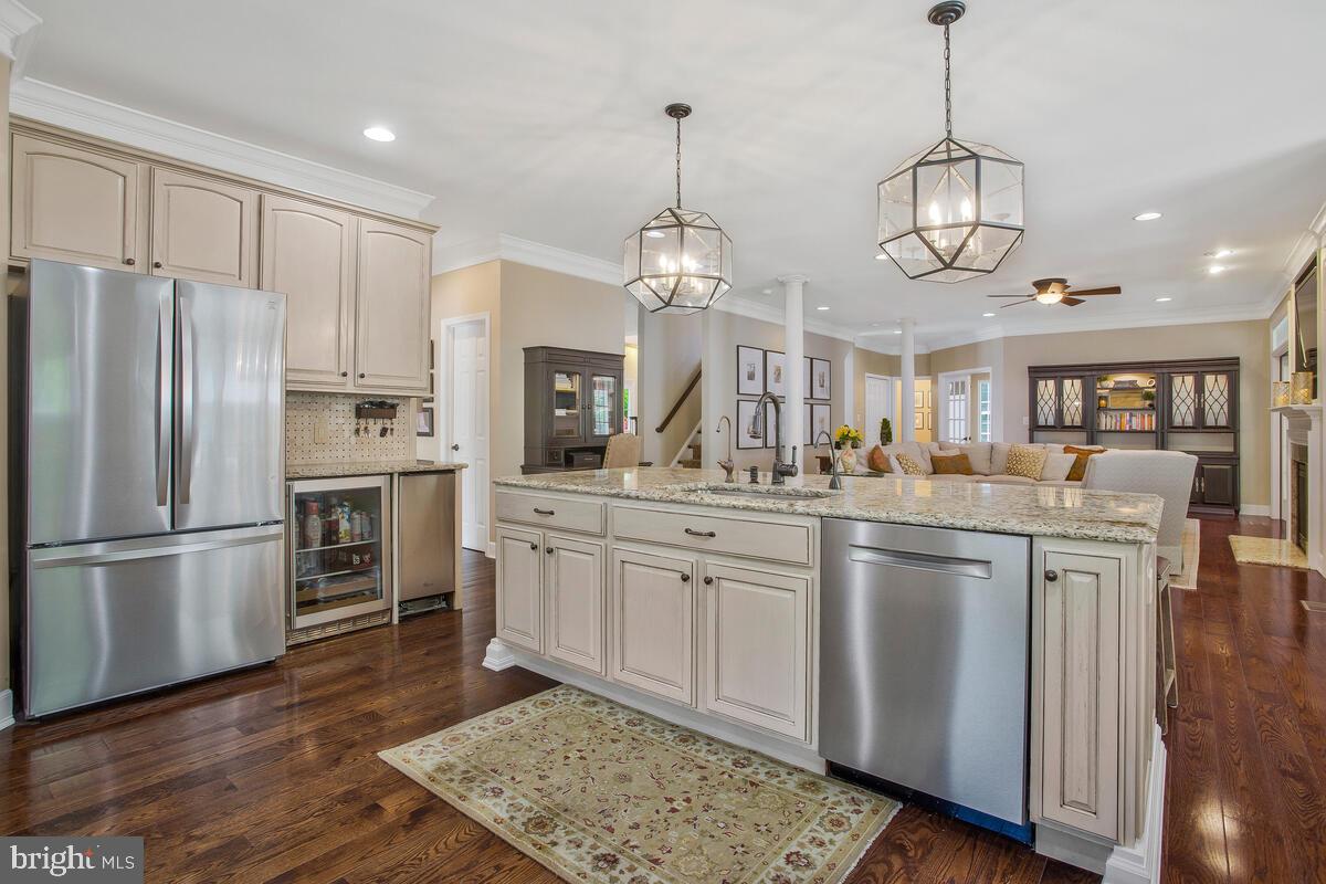 COVENANT CREEK - Residential