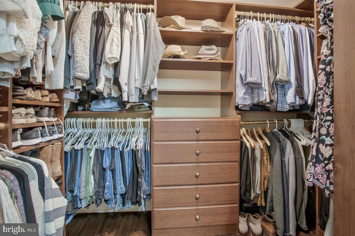 COVENANT CREEK - Residential