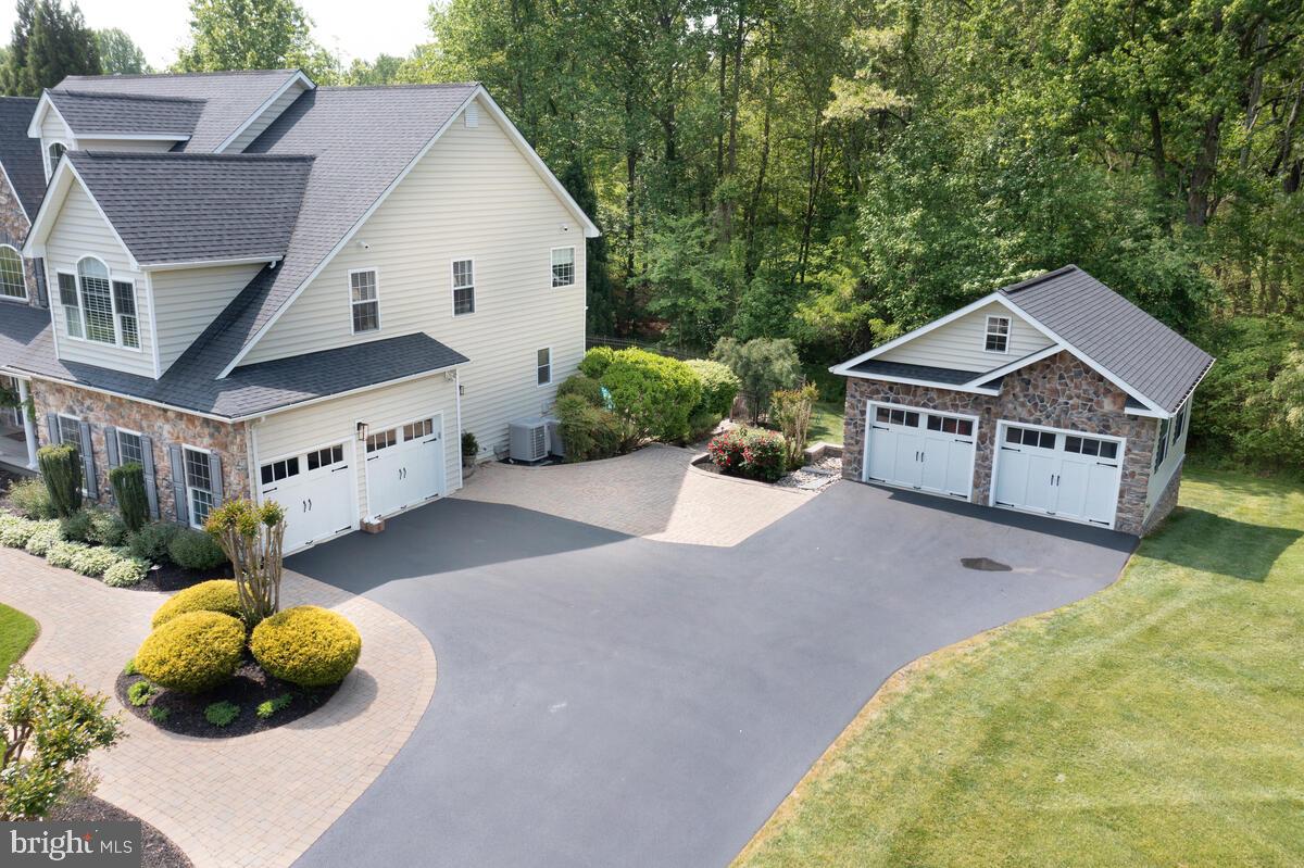 COVENANT CREEK - Residential