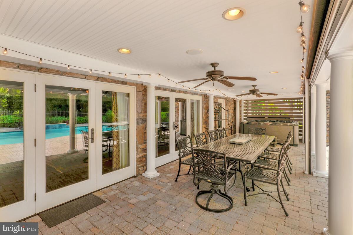 COVENANT CREEK - Residential