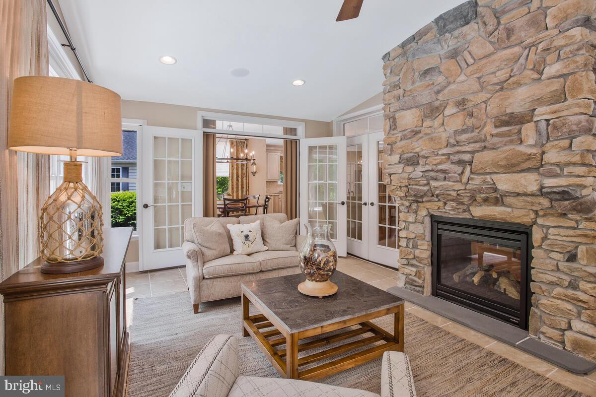 COVENANT CREEK - Residential