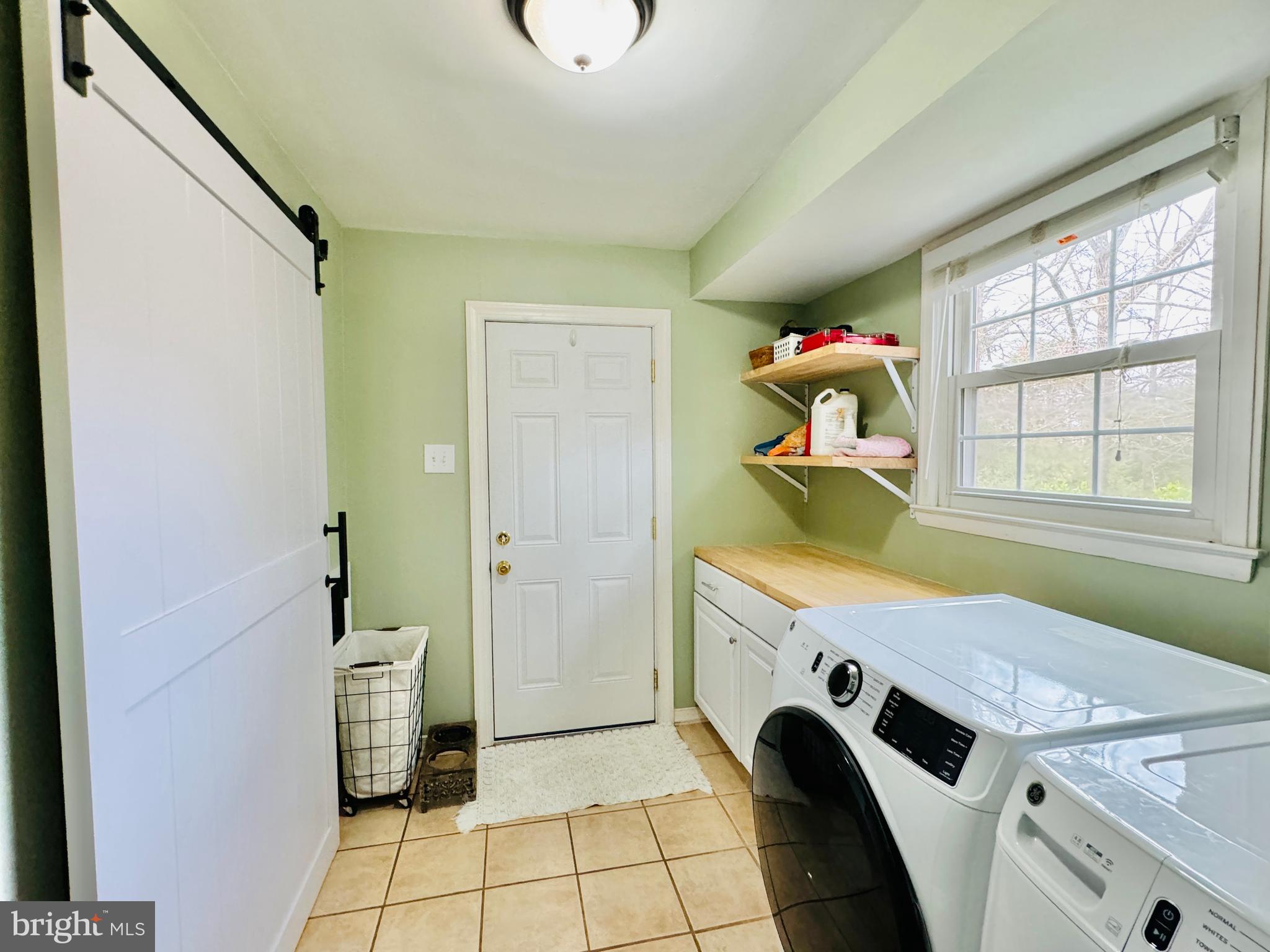 MONTICELLO WOODS - Residential Lease