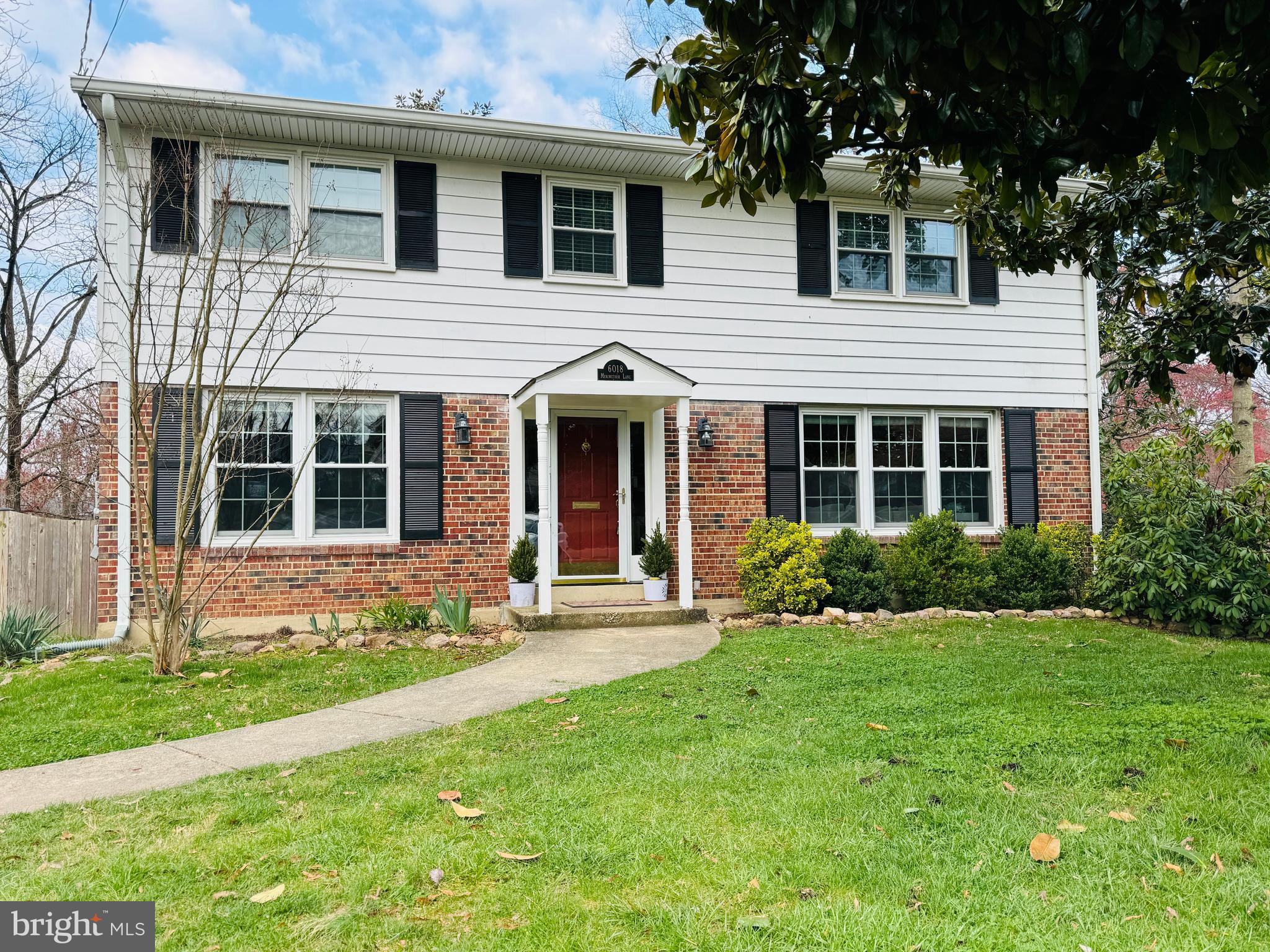 MONTICELLO WOODS - Residential Lease