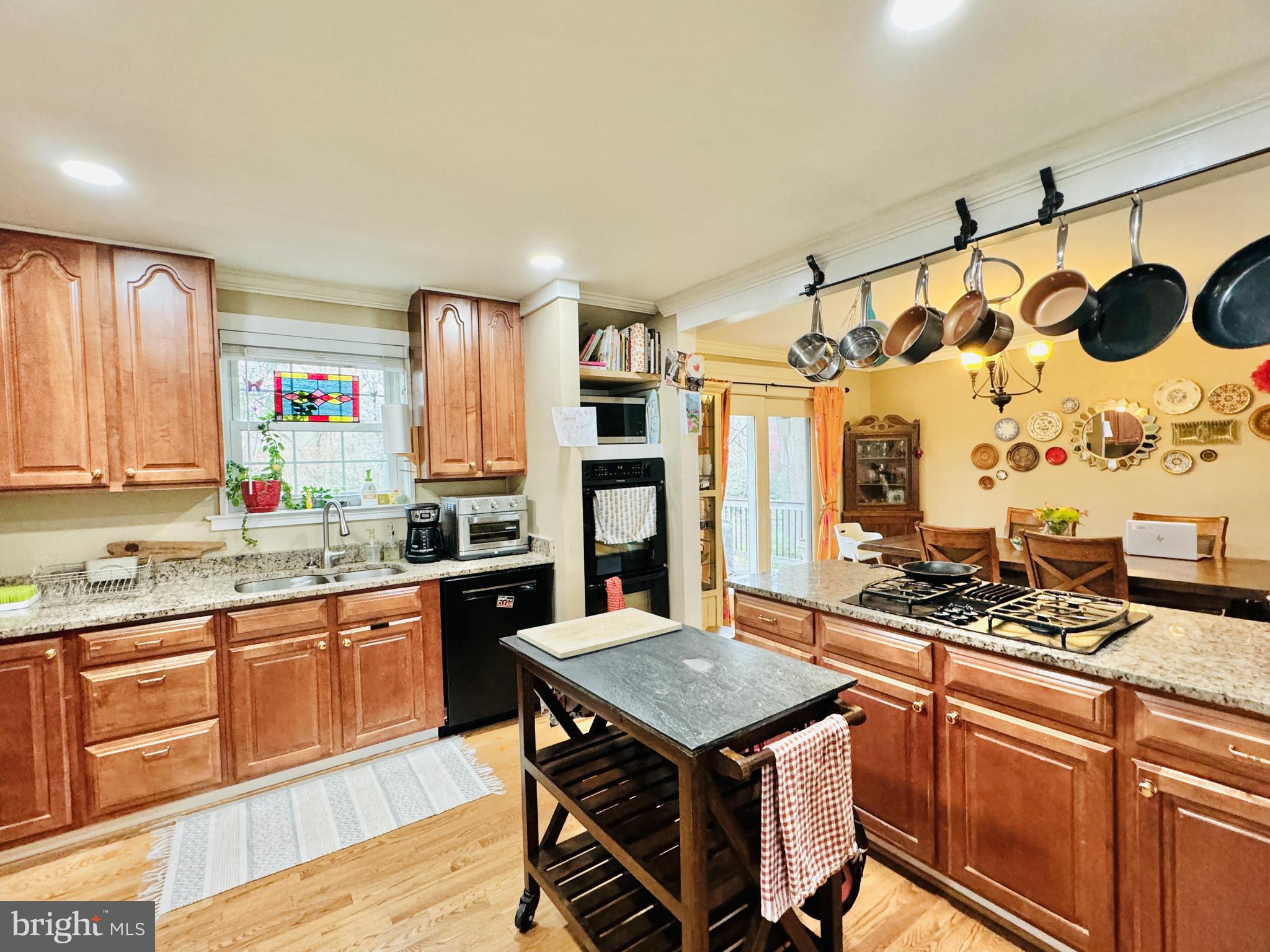 MONTICELLO WOODS - Residential Lease