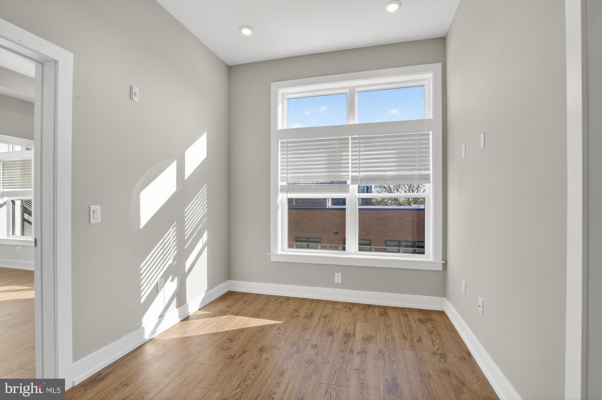 2034 N FRONT STREET 3