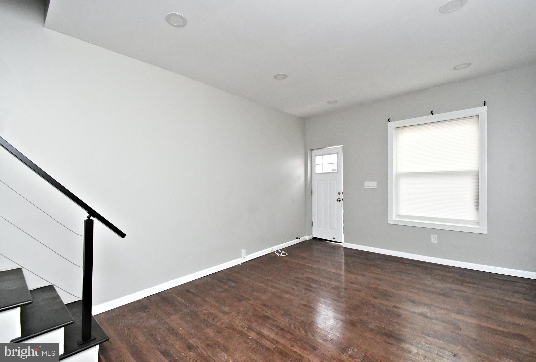 PORT RICHMOND - Residential