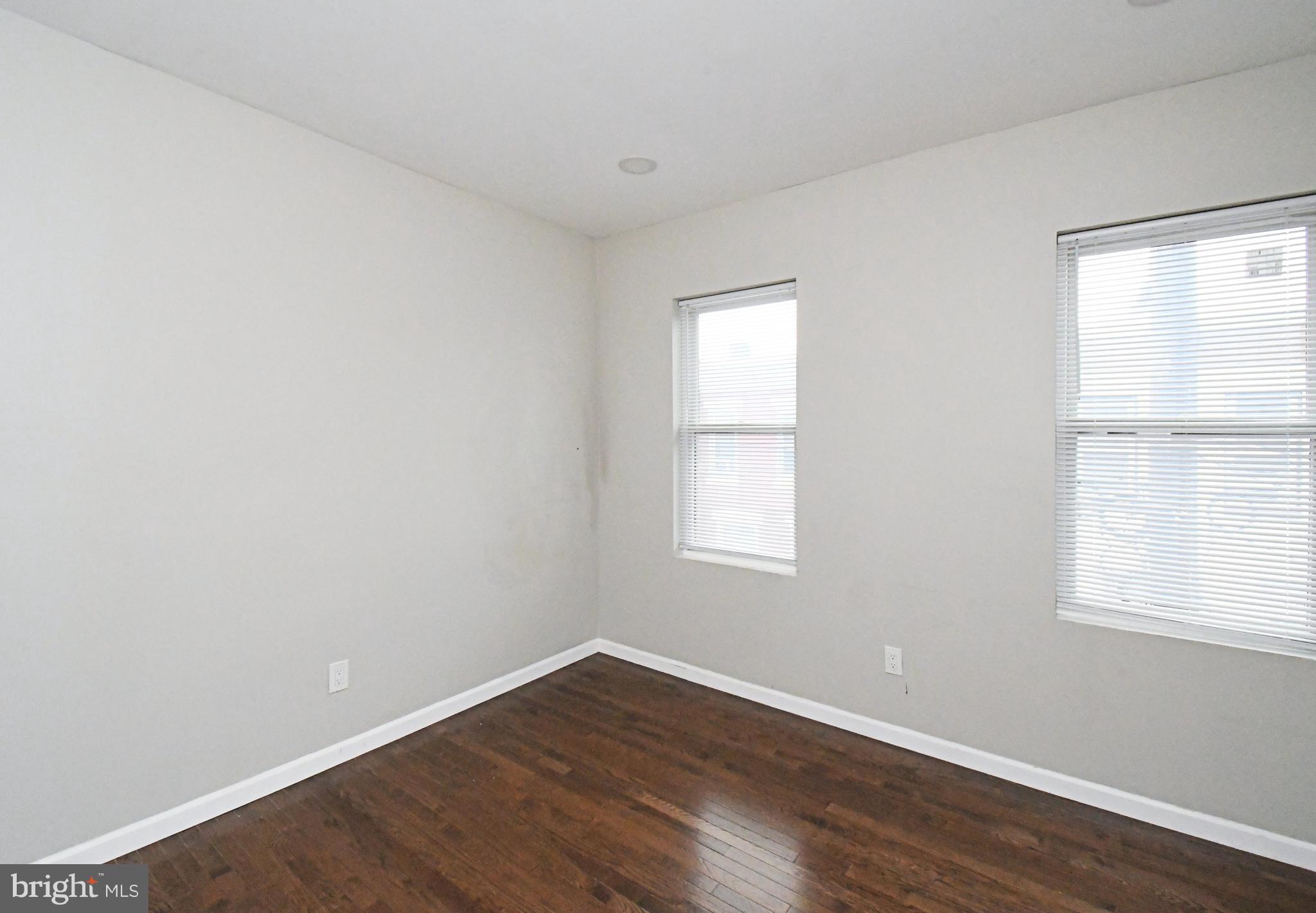 PORT RICHMOND - Residential