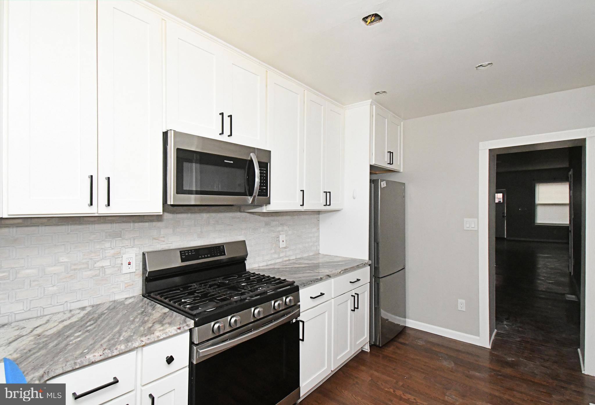 PORT RICHMOND - Residential