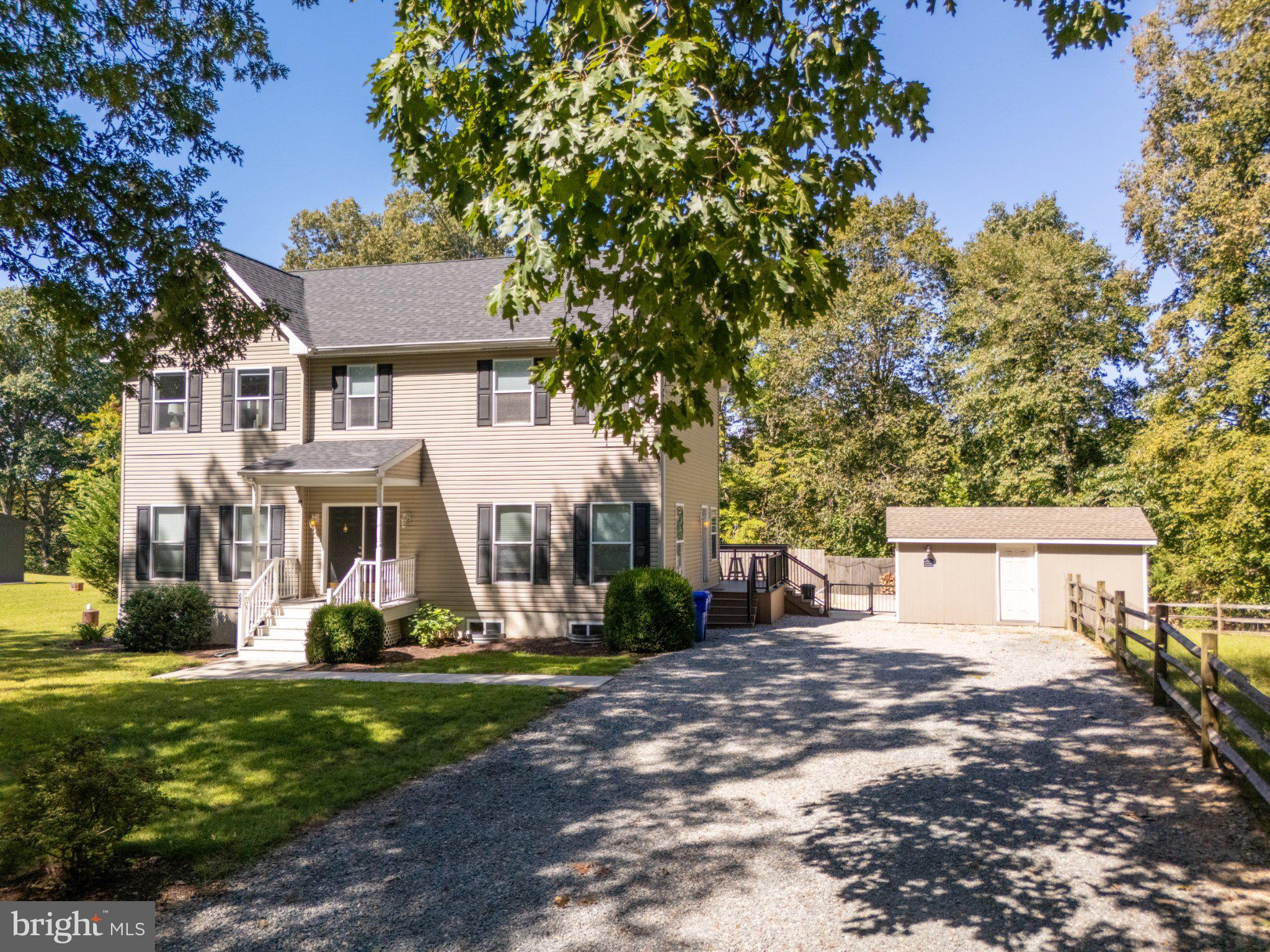 325 RINGS END ROAD